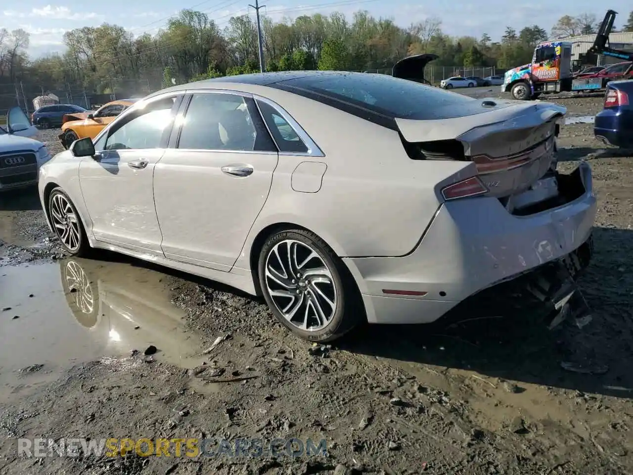 2 Photograph of a damaged car 3LN6L5F97LR606013 LINCOLN MKZ 2020