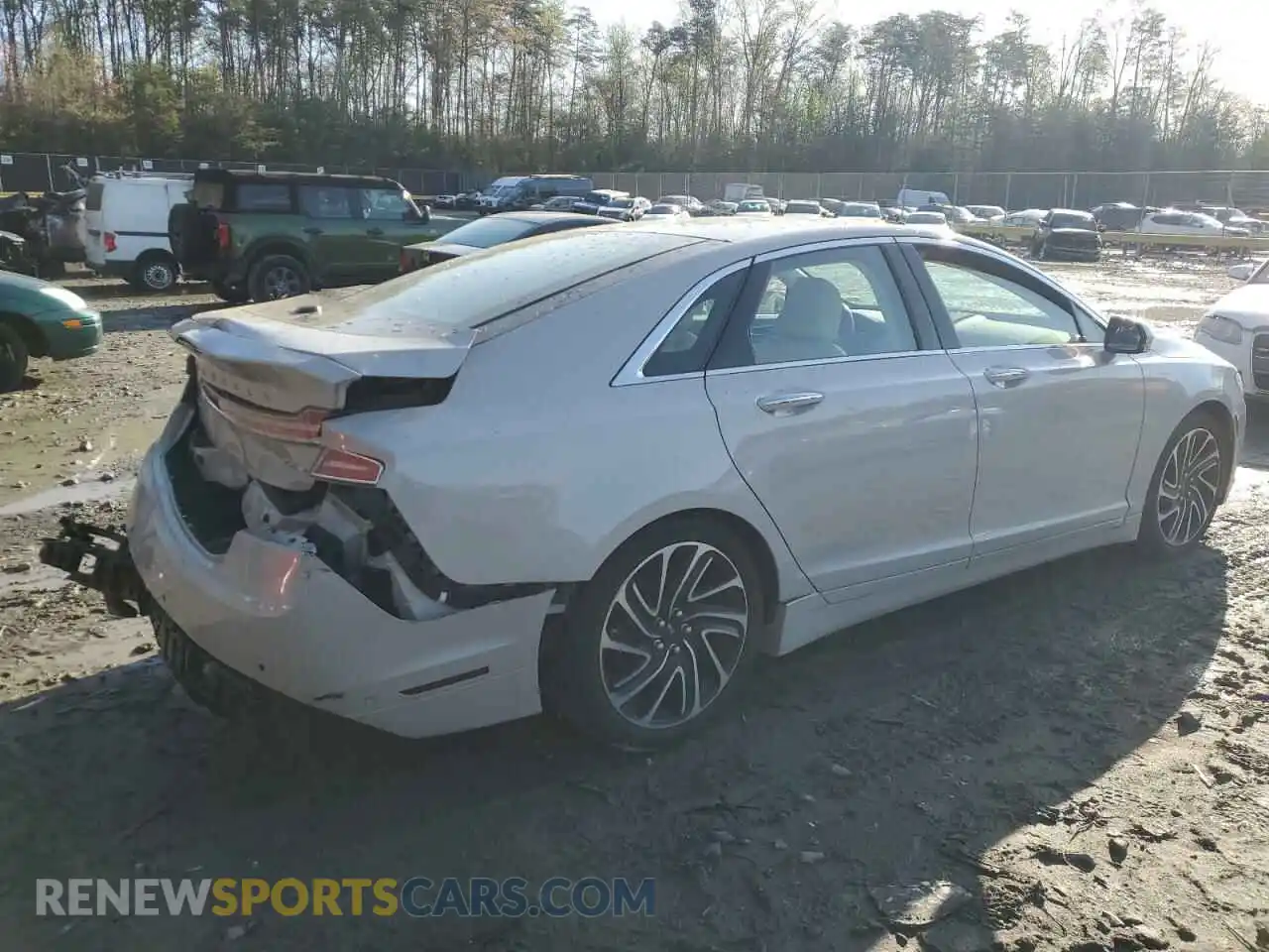 3 Photograph of a damaged car 3LN6L5F97LR606013 LINCOLN MKZ 2020