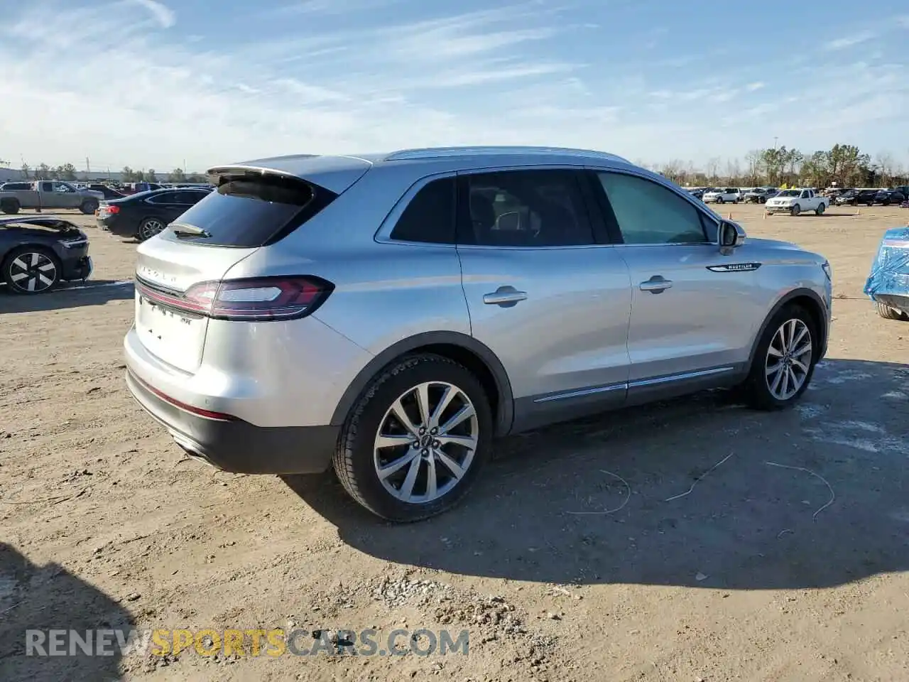 3 Photograph of a damaged car 2LMPJ6K96KBL56495 LINCOLN NAUTILUS 2019