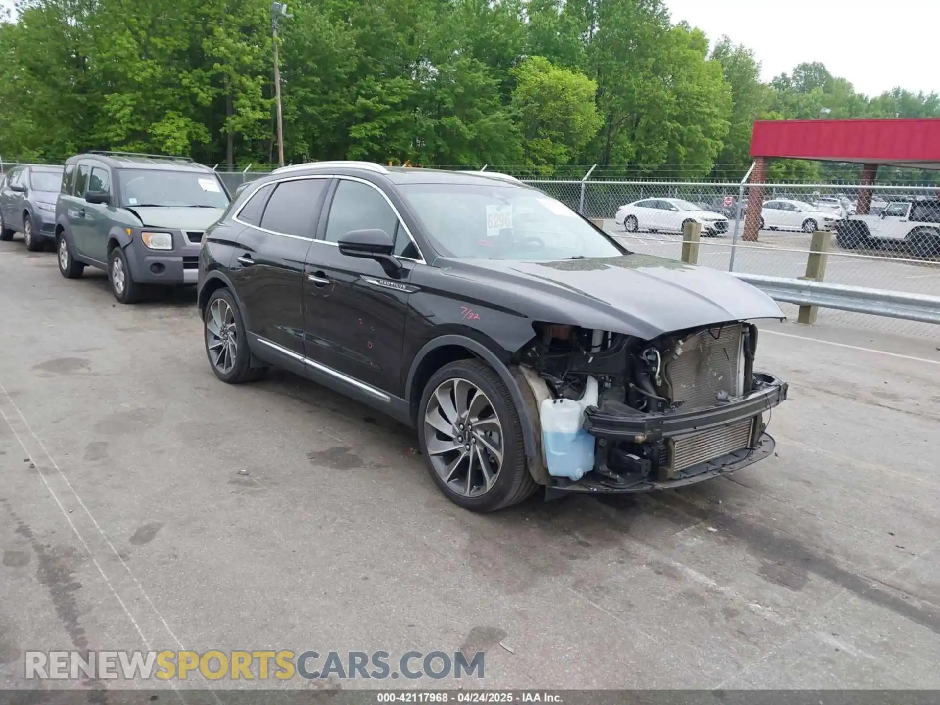1 Photograph of a damaged car 2LMPJ6LP8KBL19297 LINCOLN NAUTILUS 2019