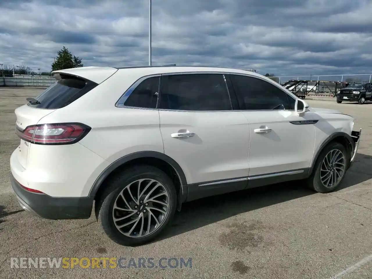 3 Photograph of a damaged car 2LMPJ8L95KBL10554 LINCOLN NAUTILUS 2019