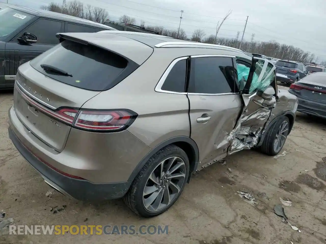 3 Photograph of a damaged car 2LMPJ8LP2KBL23664 LINCOLN NAUTILUS 2019