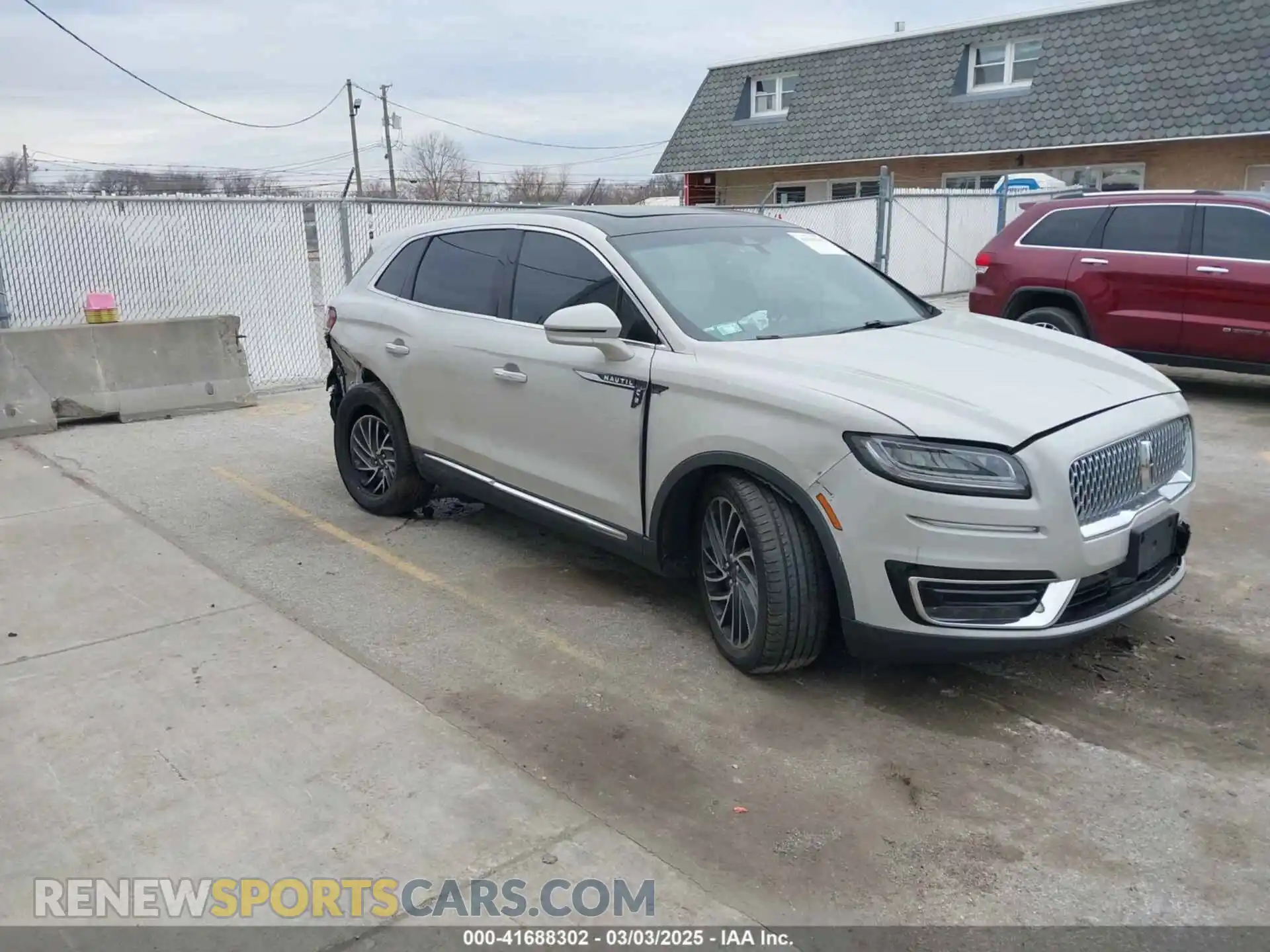 1 Photograph of a damaged car 2LMPJ8LP3KBL17646 LINCOLN NAUTILUS 2019