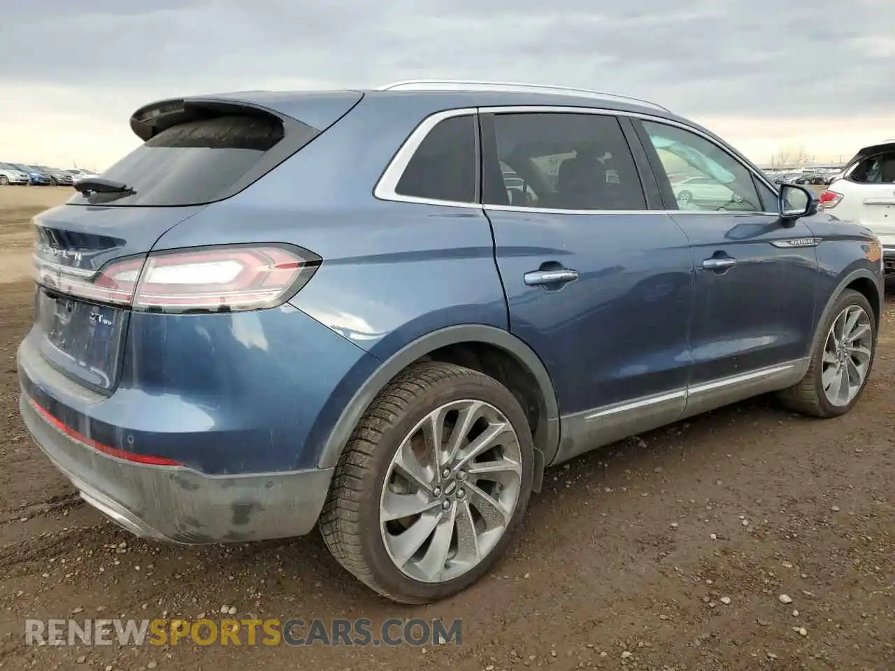 3 fotografías del automóvil dañado 2LMPJ8LP5KBL15302 LINCOLN NAUTILUS 2019