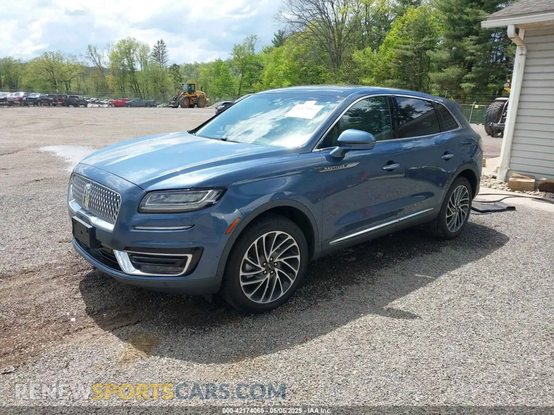 2 Photograph of a damaged car 2LMPJ8LPXKBL13447 LINCOLN NAUTILUS 2019