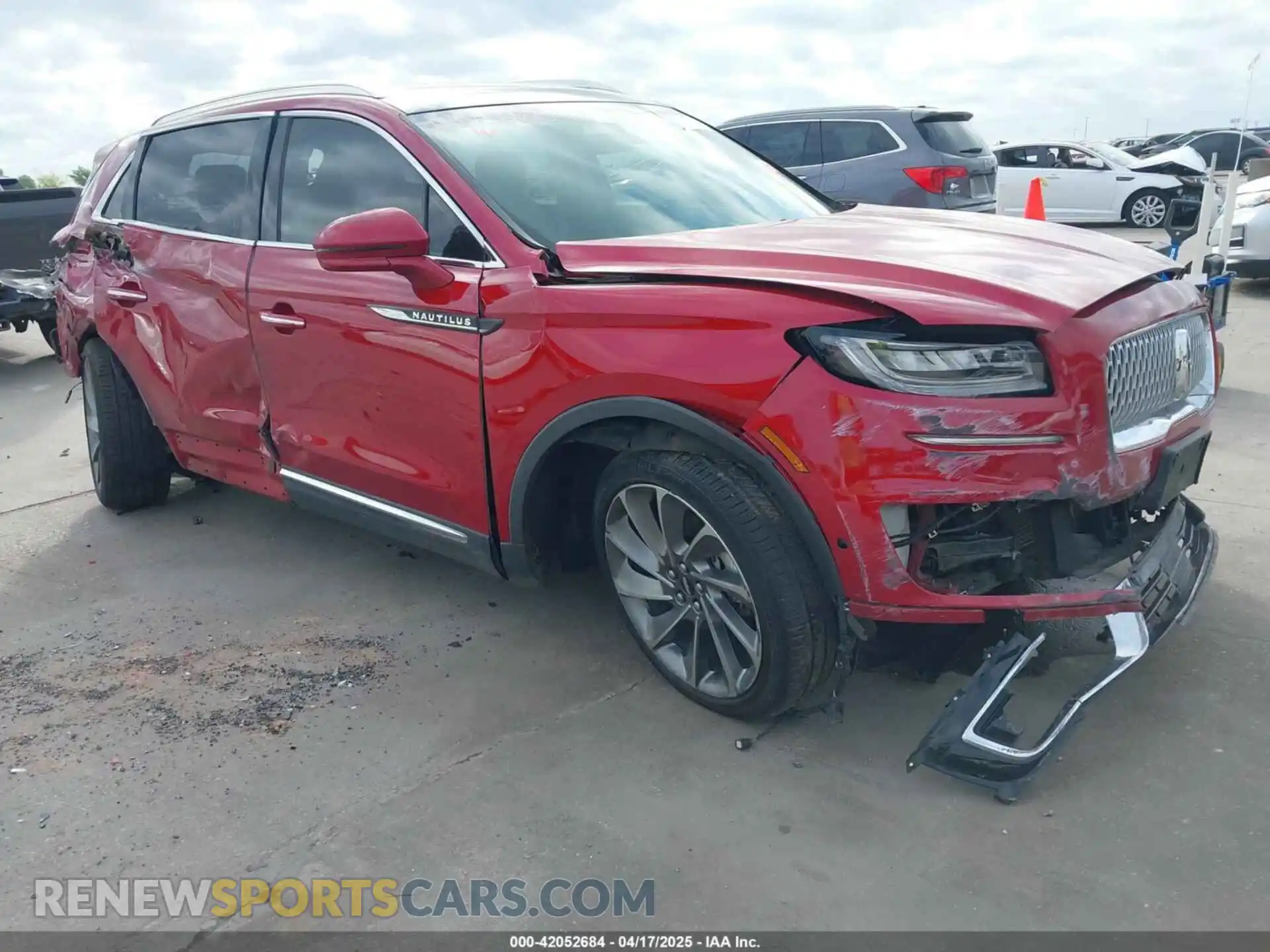 1 Photograph of a damaged car 2LMPJ6K94LBL04669 LINCOLN NAUTILUS 2020