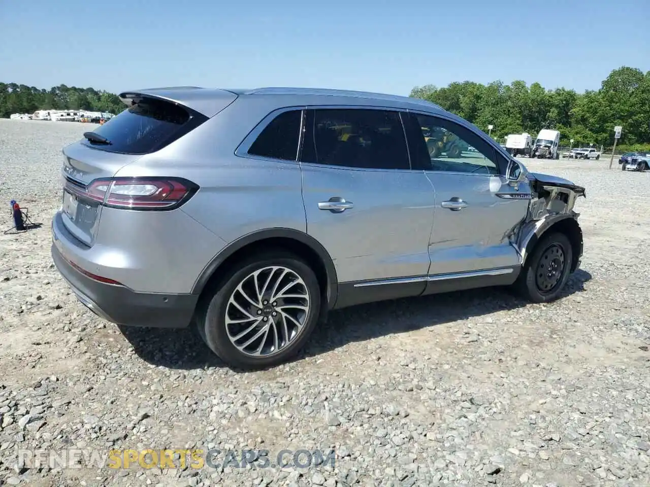 3 Photograph of a damaged car 2LMPJ6K99LBL24884 LINCOLN NAUTILUS 2020