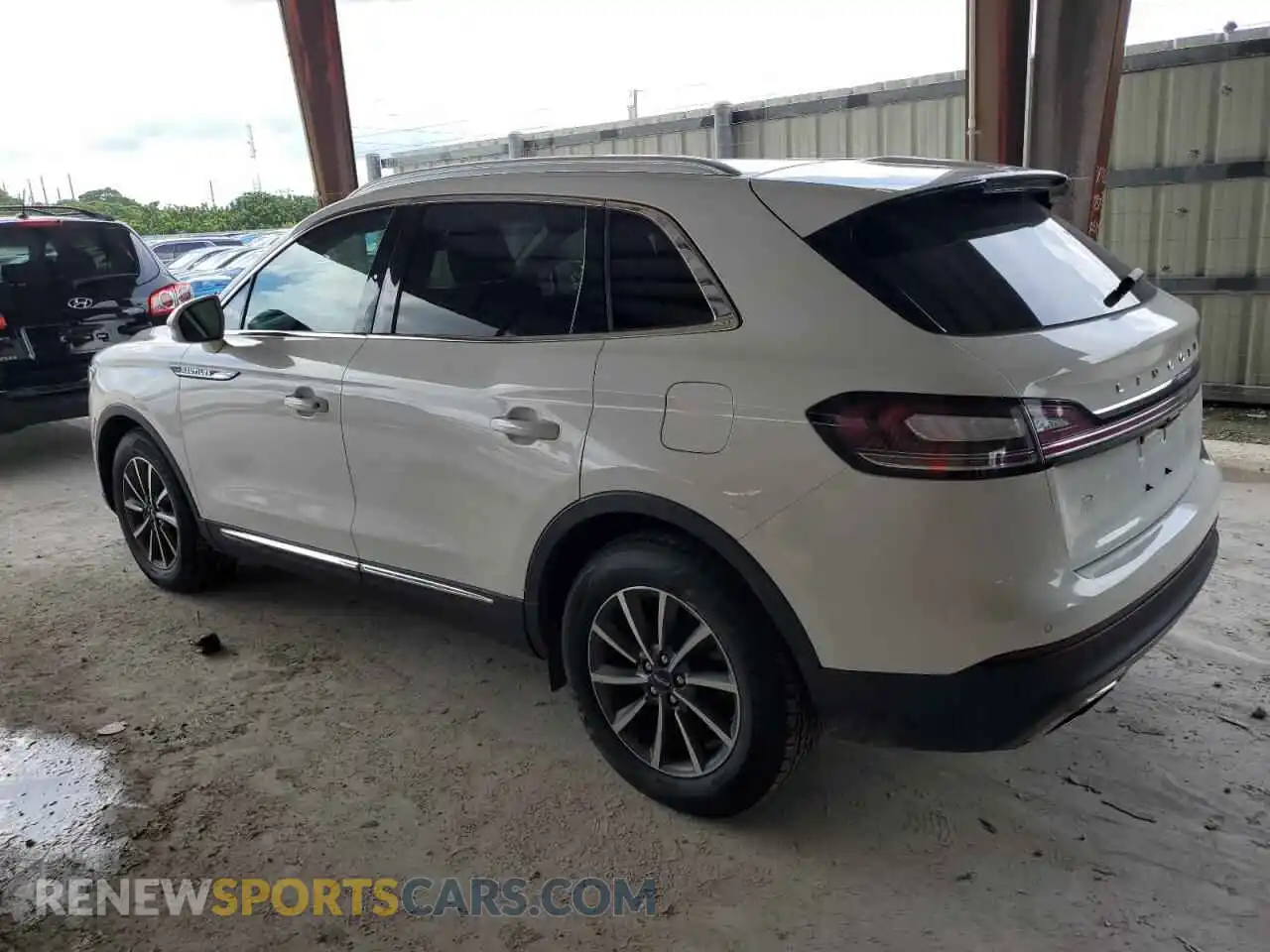 2 Photograph of a damaged car 2LMPJ6J97MBL07150 LINCOLN NAUTILUS 2021