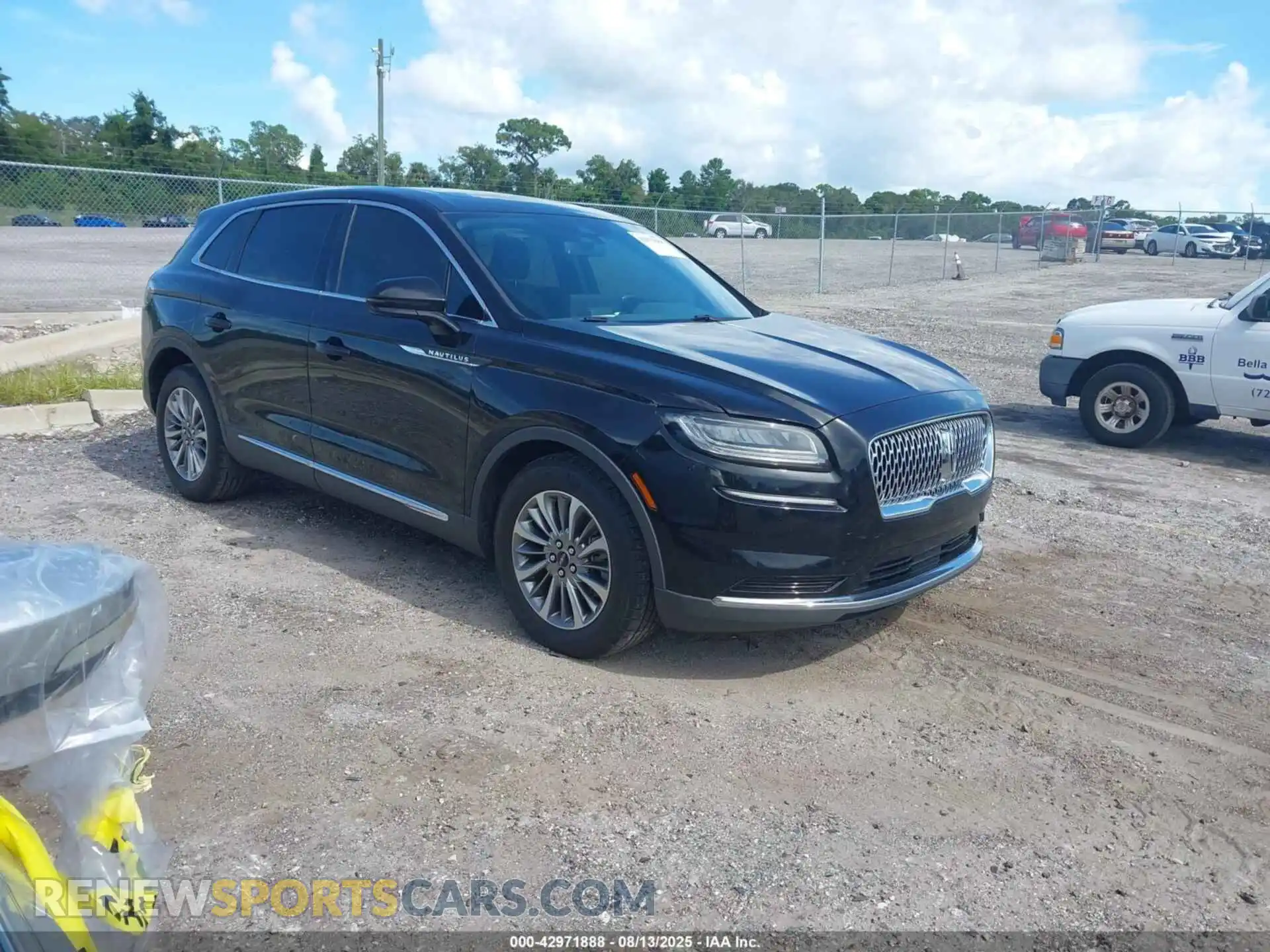 1 Photograph of a damaged car 2LMPJ6K90MBL11474 LINCOLN NAUTILUS 2021