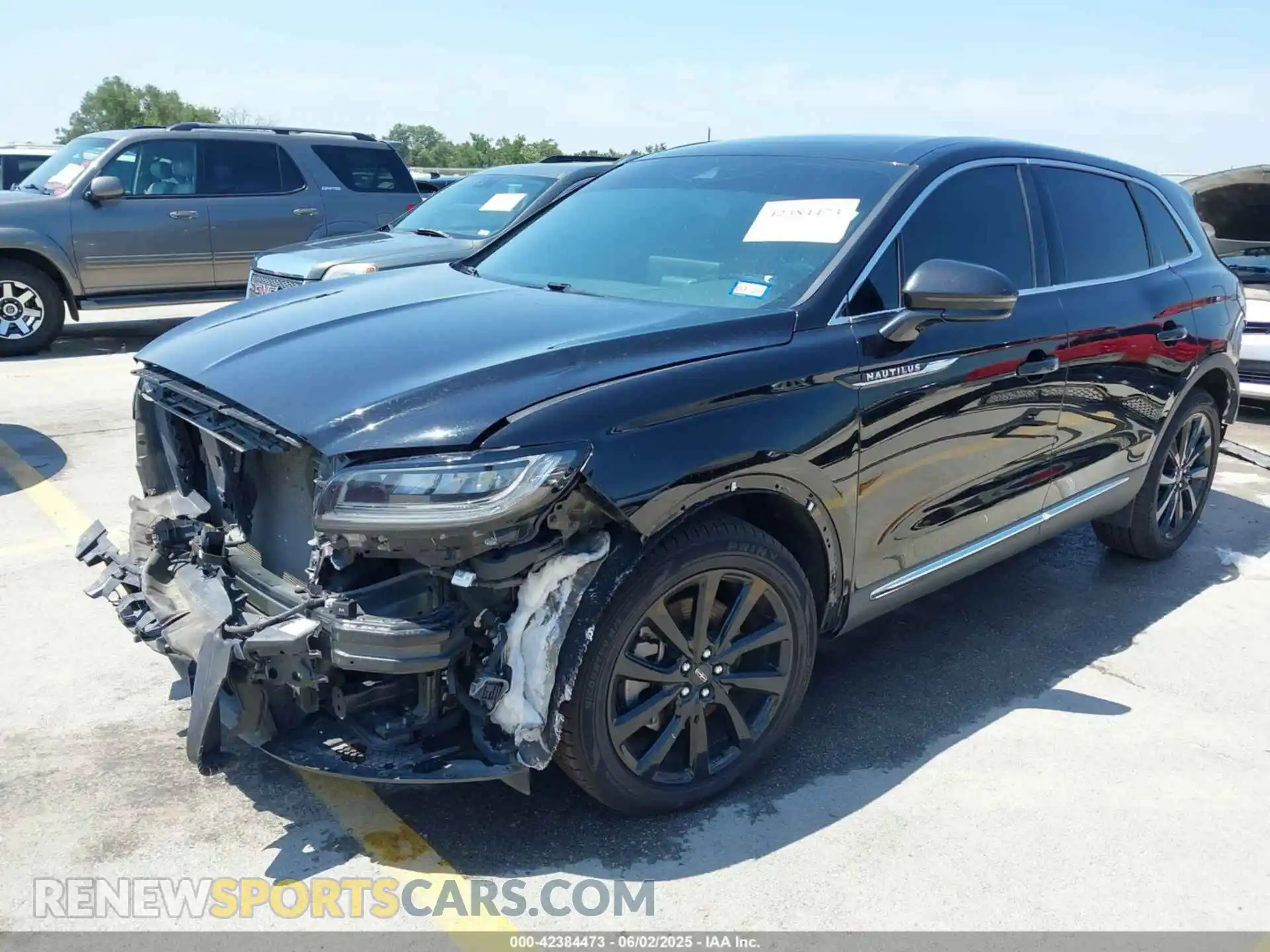 2 Photograph of a damaged car 2LMPJ6K91MBL08132 LINCOLN NAUTILUS 2021