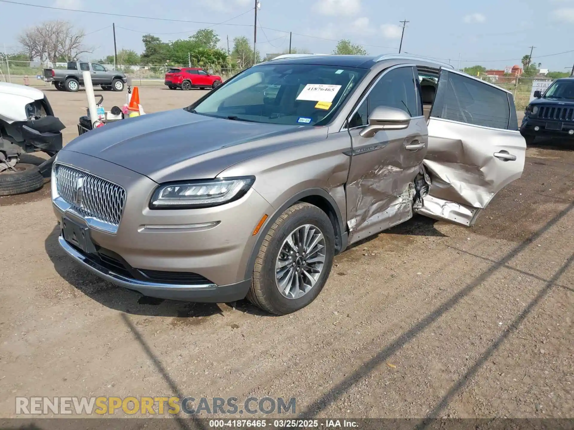 2 Photograph of a damaged car 2LMPJ6K94MBL06570 LINCOLN NAUTILUS 2021