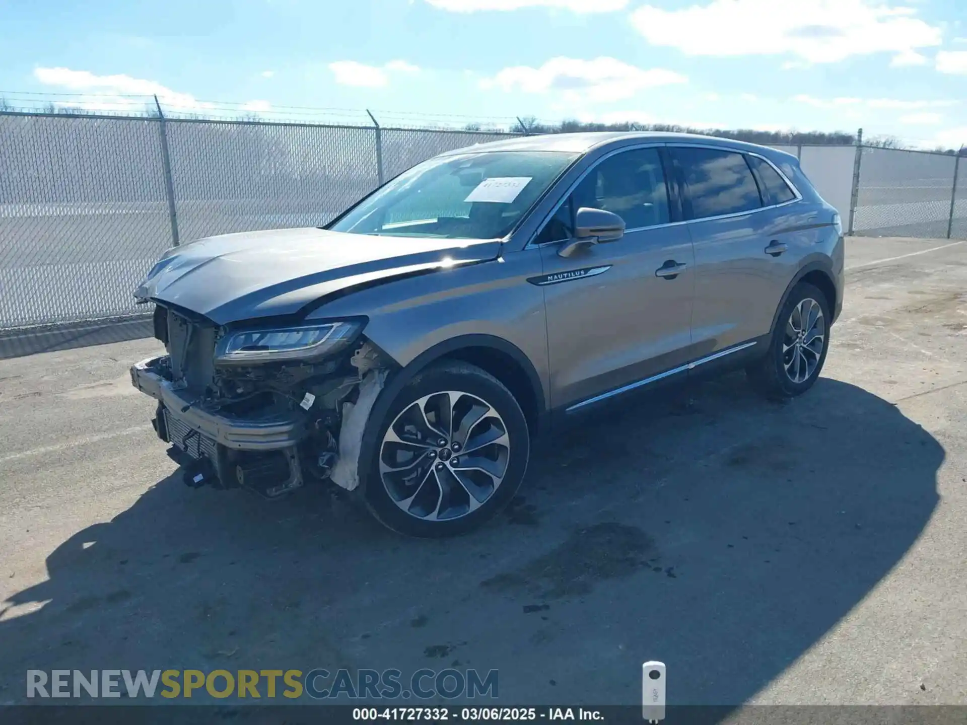 2 Photograph of a damaged car 2LMPJ6K96MBL00799 LINCOLN NAUTILUS 2021