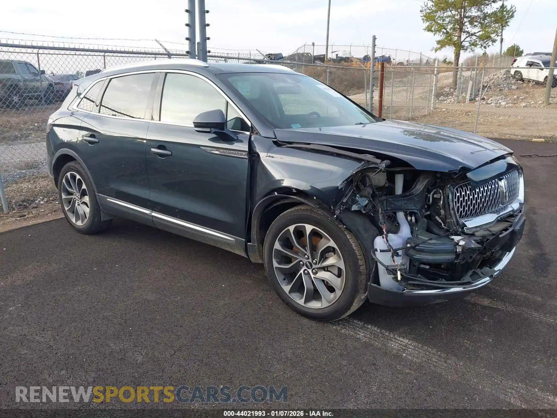 1 Photograph of a damaged car 2LMPJ6K9XMBL01230 LINCOLN NAUTILUS 2021
