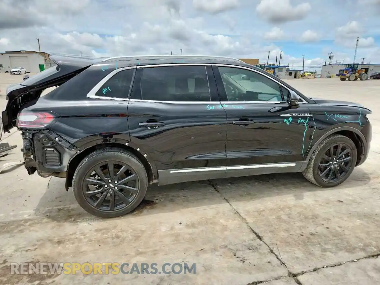 3 Photograph of a damaged car 2LMPJ6K9XMBL13930 LINCOLN NAUTILUS 2021