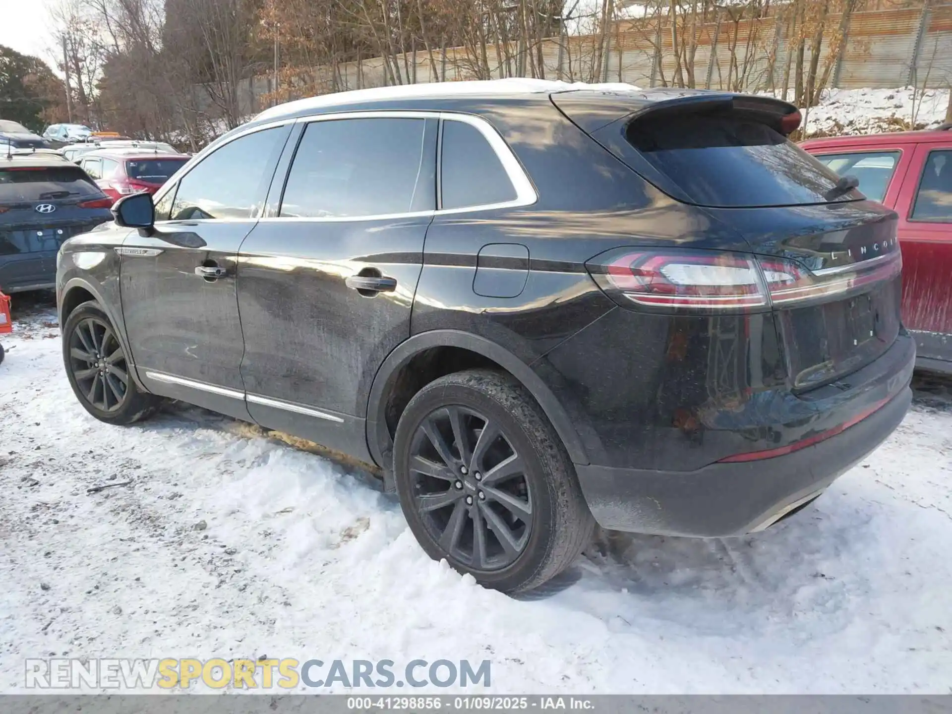 3 Photograph of a damaged car 2LMPJ8K91MBL10314 LINCOLN NAUTILUS 2021