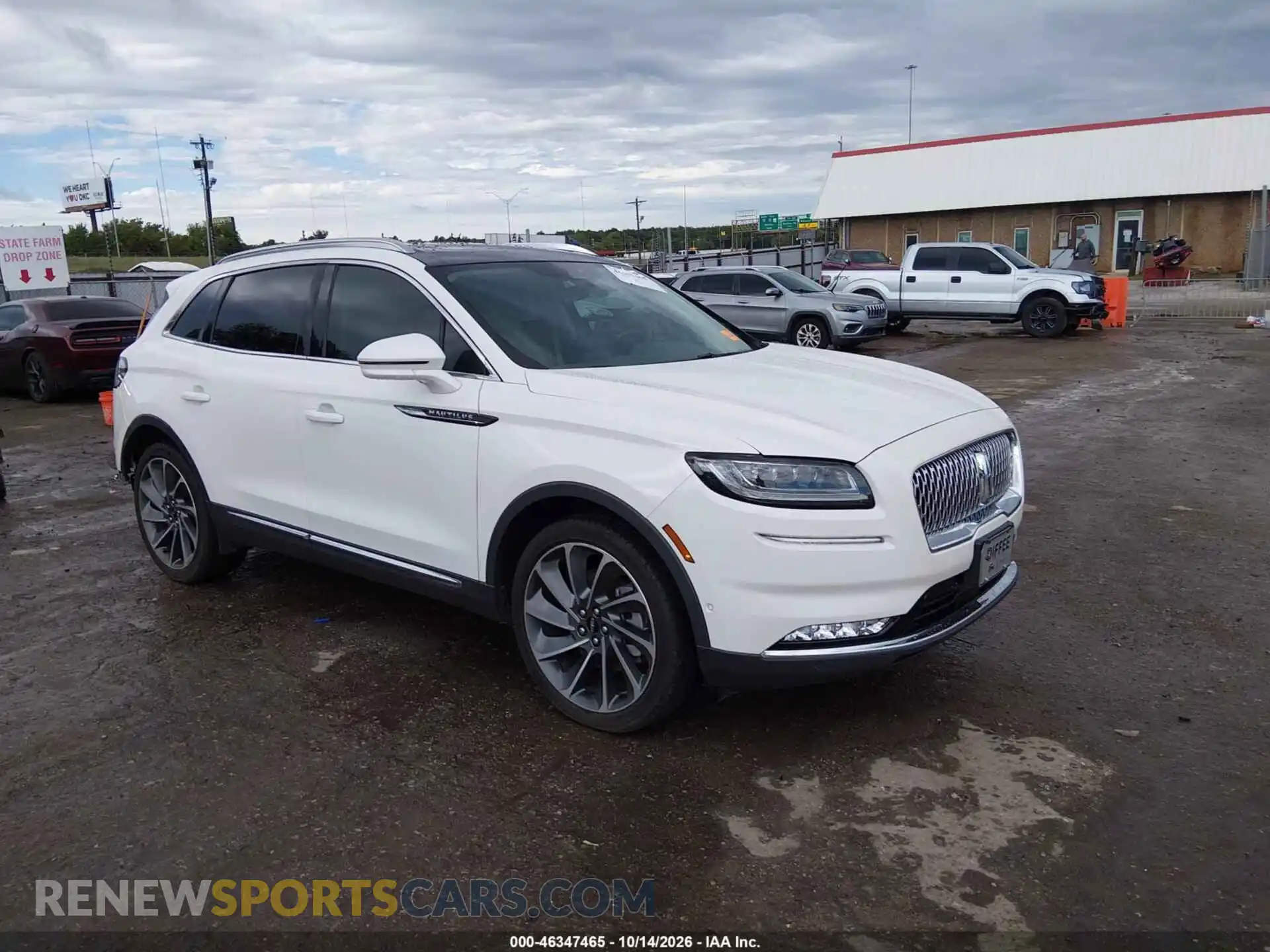 1 Photograph of a damaged car 2LMPJ8K96MBL02323 LINCOLN NAUTILUS 2021