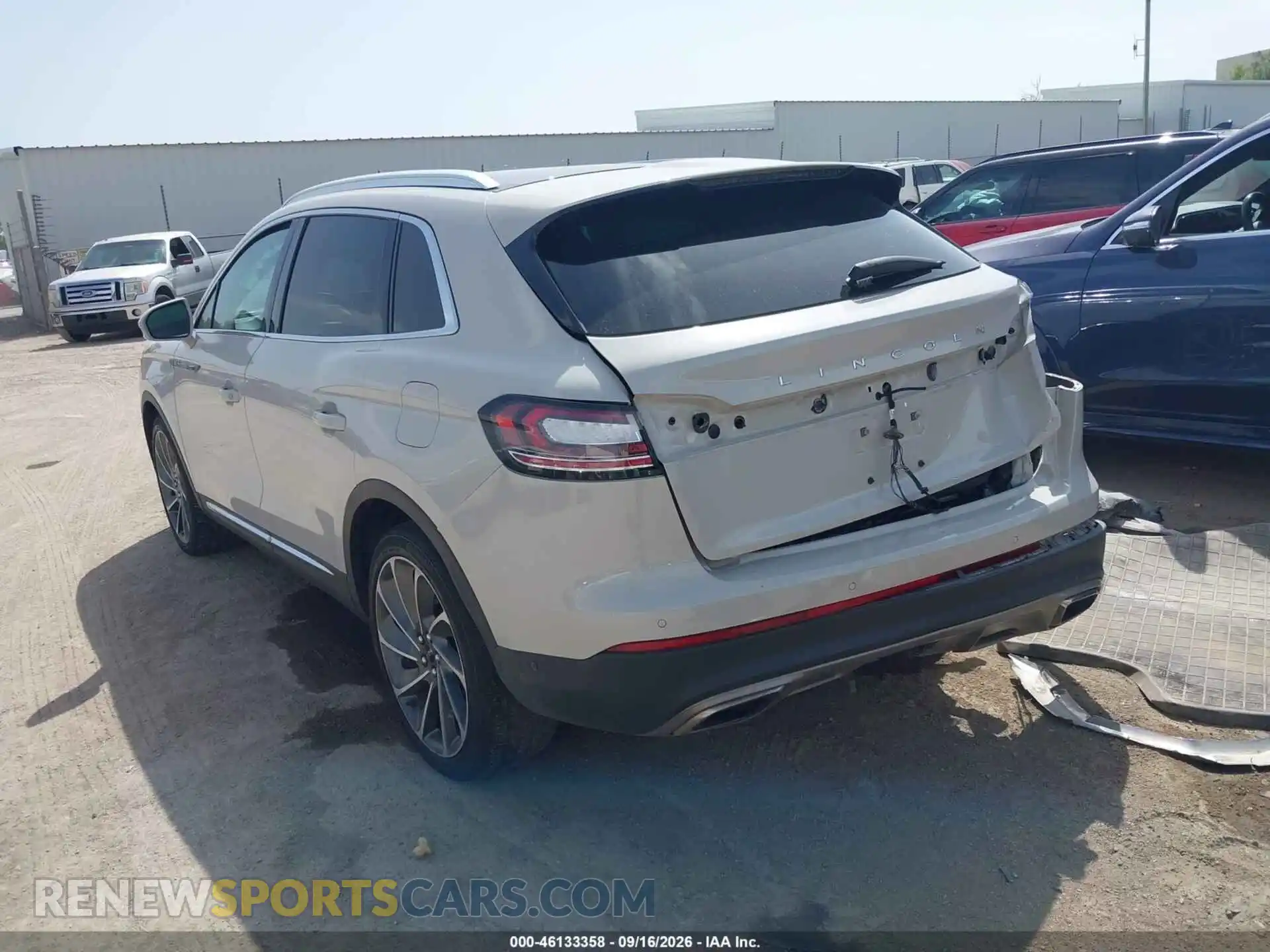 3 Фотография поврежденного автомобиля 2LMPJ8KP1MBL00364 LINCOLN NAUTILUS 2021