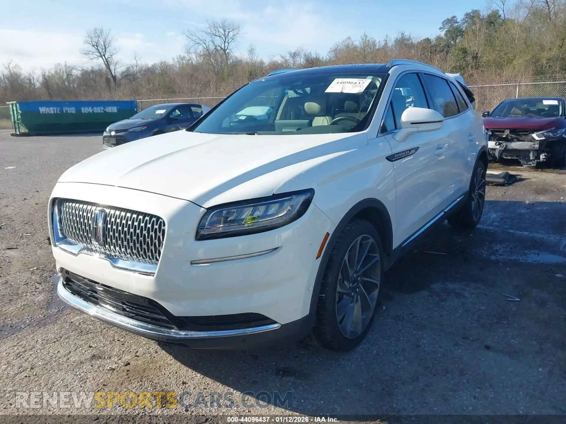 2 fotografías del automóvil dañado 2LMPJ8KP7MBL16990 LINCOLN NAUTILUS 2021