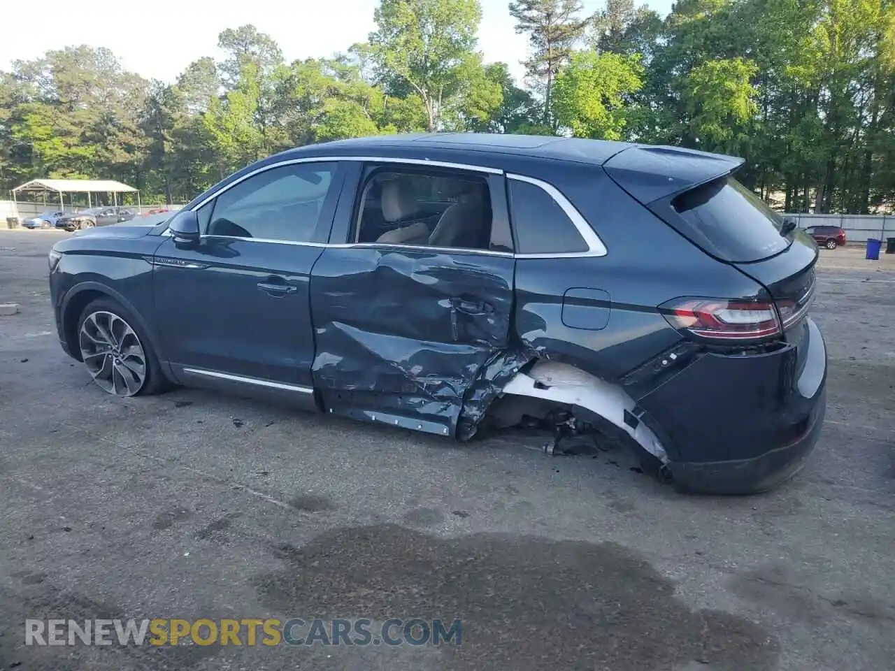 2 Photograph of a damaged car 2LMPJ8KP8MBL16884 LINCOLN NAUTILUS 2021