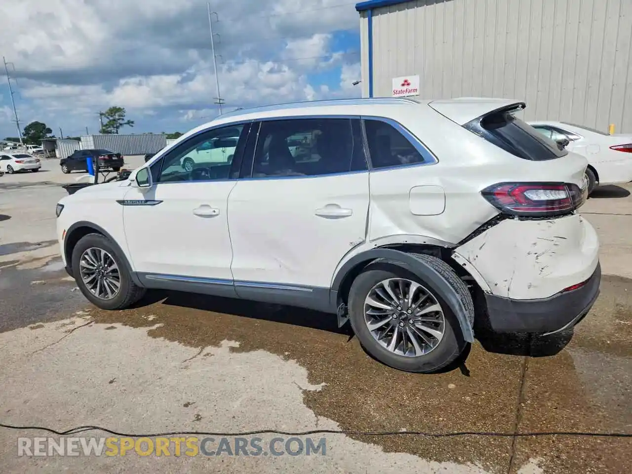 2 Photograph of a damaged car 2LMPJ6J97NBL14830 LINCOLN NAUTILUS 2022