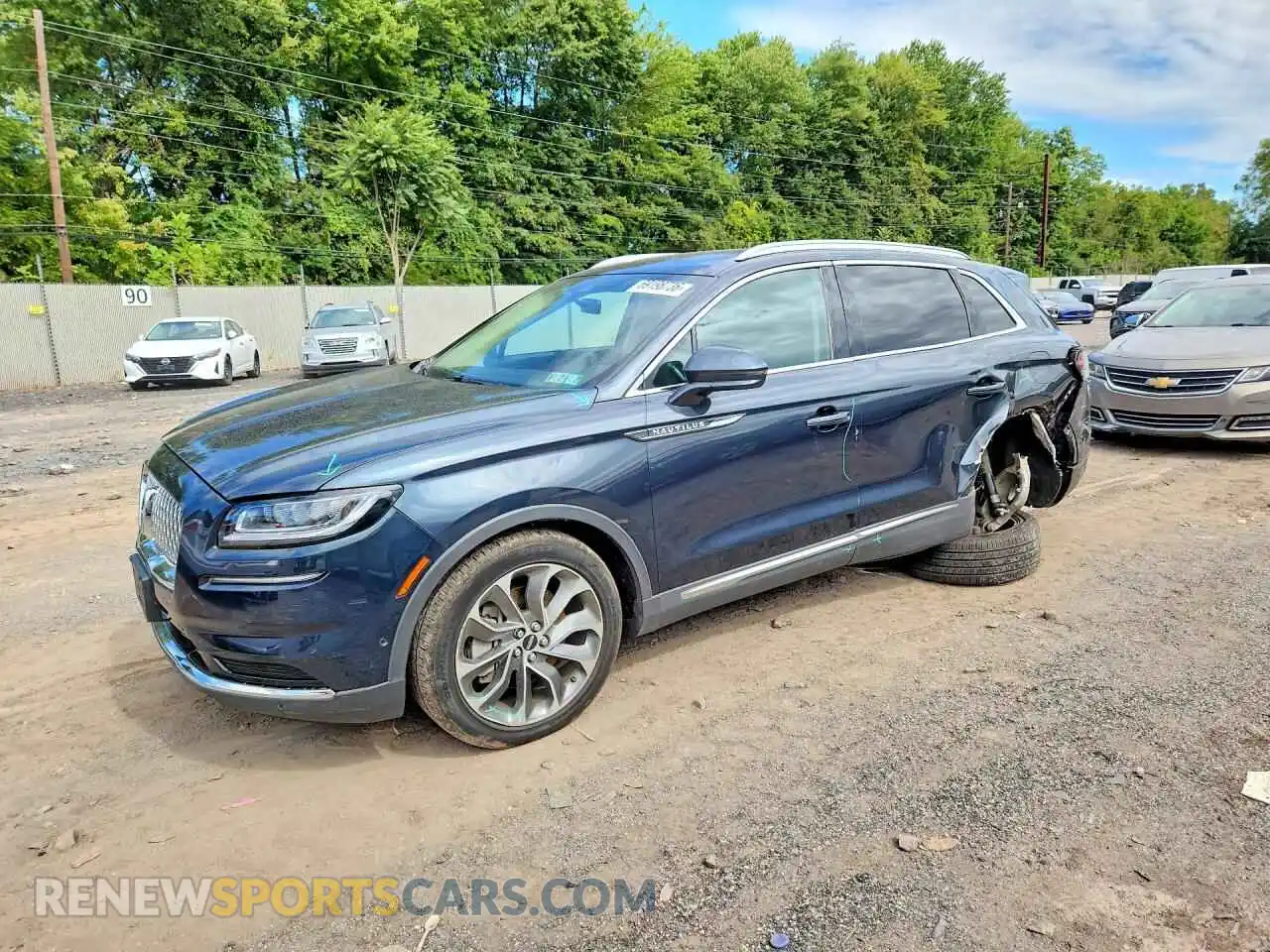 1 Photograph of a damaged car 2LMPJ8K90NBL00052 LINCOLN NAUTILUS 2022