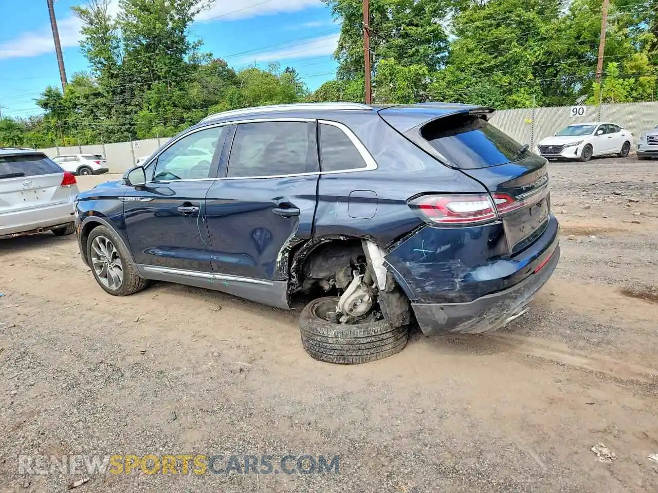 2 Photograph of a damaged car 2LMPJ8K90NBL00052 LINCOLN NAUTILUS 2022
