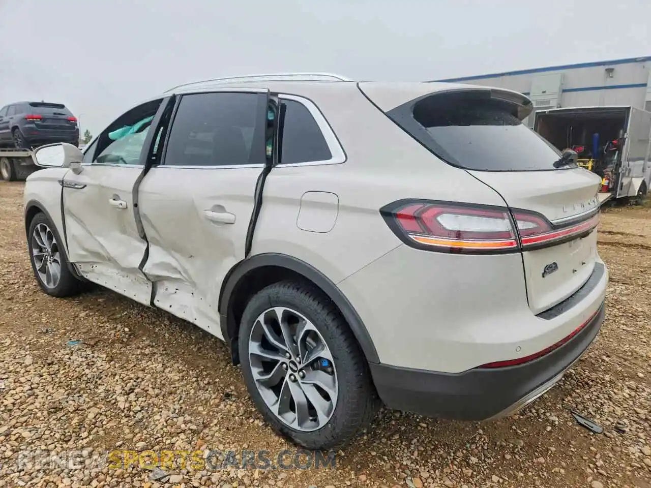 2 Photograph of a damaged car 2LMPJ8K92NBL03390 LINCOLN NAUTILUS 2022