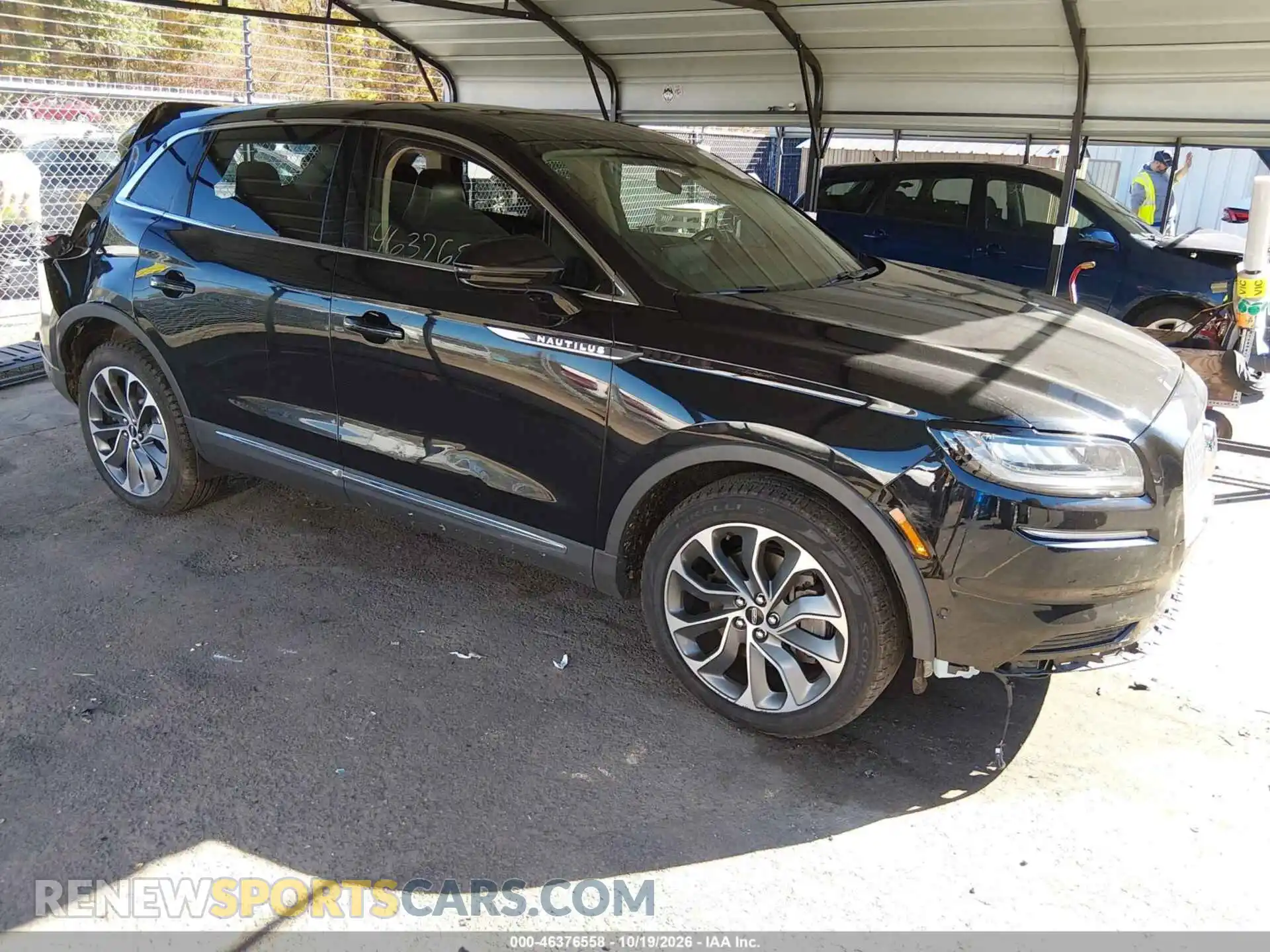 1 Photograph of a damaged car 2LMPJ8K94NBL25844 LINCOLN NAUTILUS 2022