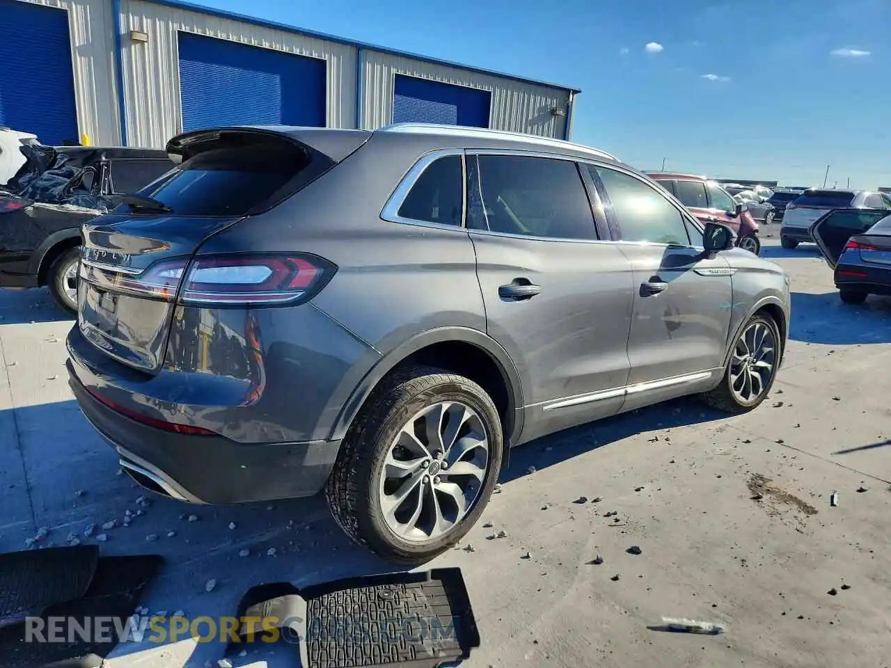 3 Photograph of a damaged car 2LMPJ6K90PBL15870 LINCOLN NAUTILUS 2023