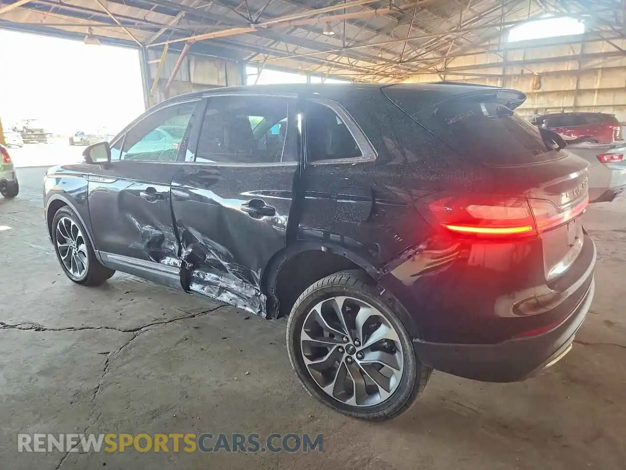 2 fotografías del automóvil dañado 2LMPJ6K95PBL06937 LINCOLN NAUTILUS 2023