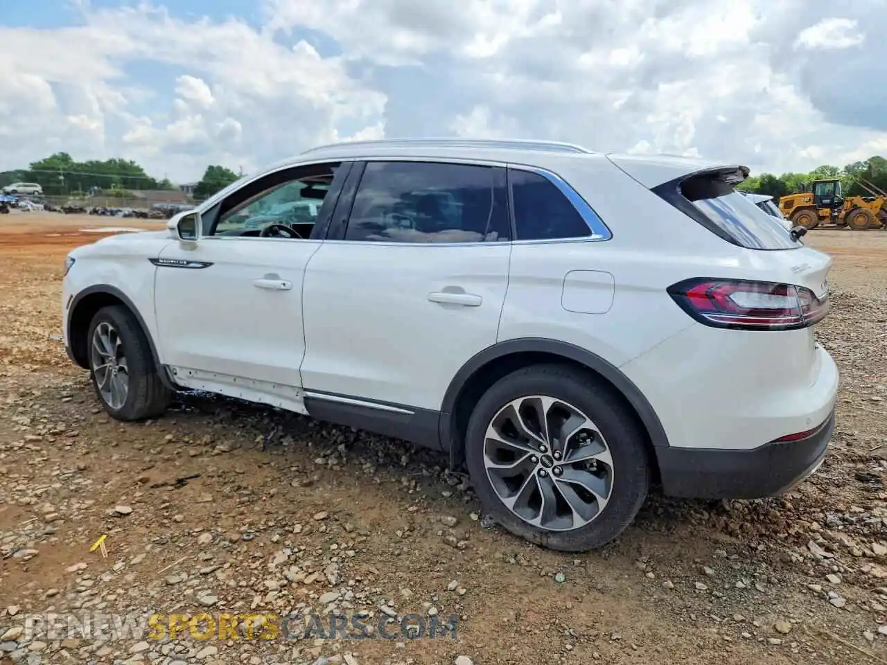 2 fotografías del automóvil dañado 2LMPJ8KP0PBL22926 LINCOLN NAUTILUS 2023