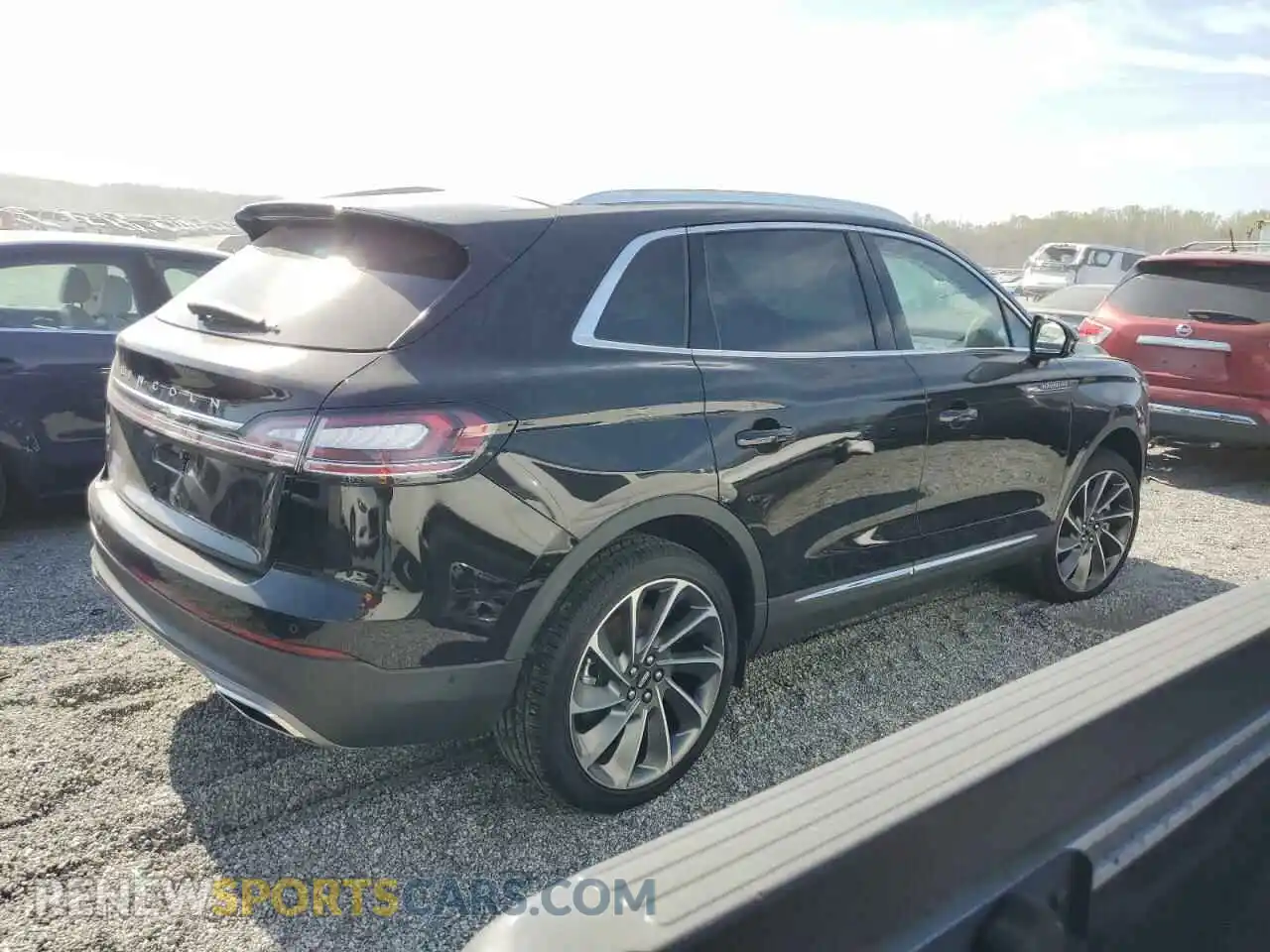 3 Photograph of a damaged car 2LMPJ8KPXPBL25557 LINCOLN NAUTILUS 2023