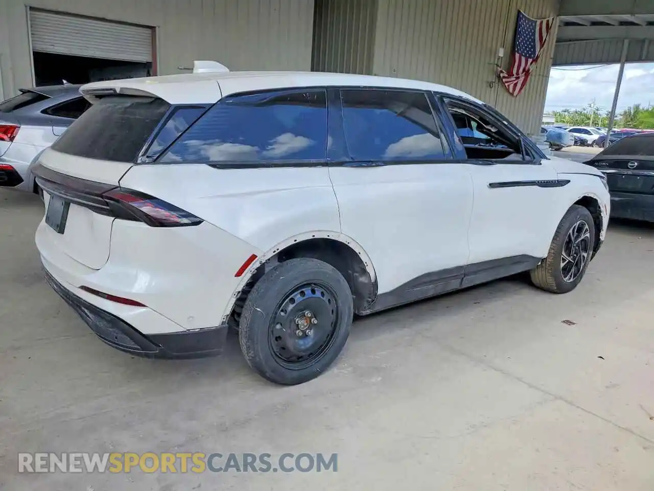 3 Фотография поврежденного автомобиля 5LMPJ8JAXRJ794829 LINCOLN NAUTILUS 2024
