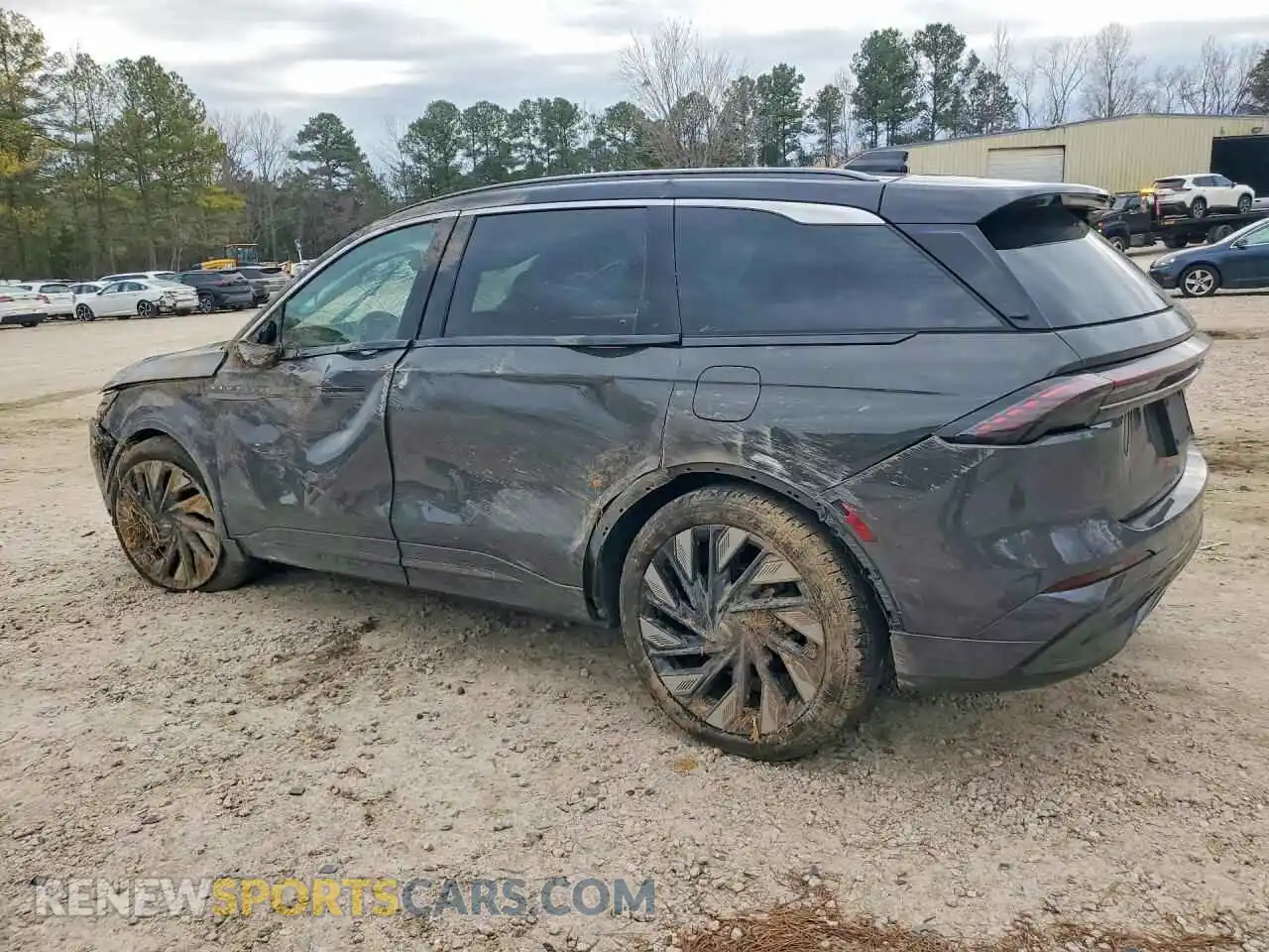2 Photograph of a damaged car 5LMPJ9J45RJ793734 LINCOLN NAUTILUS 2024