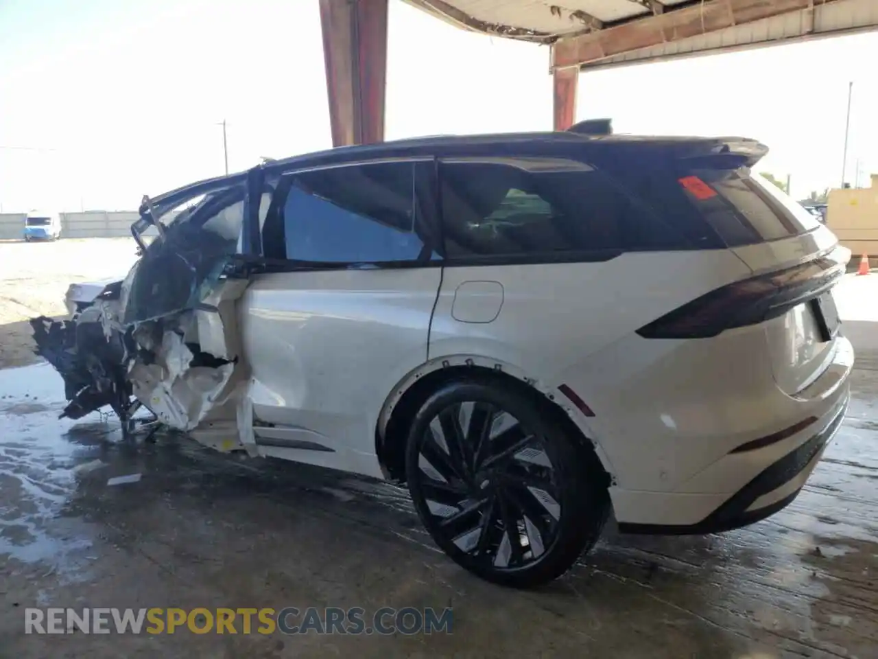 2 Photograph of a damaged car 5LMPJ9JAXRJ867493 LINCOLN NAUTILUS 2024