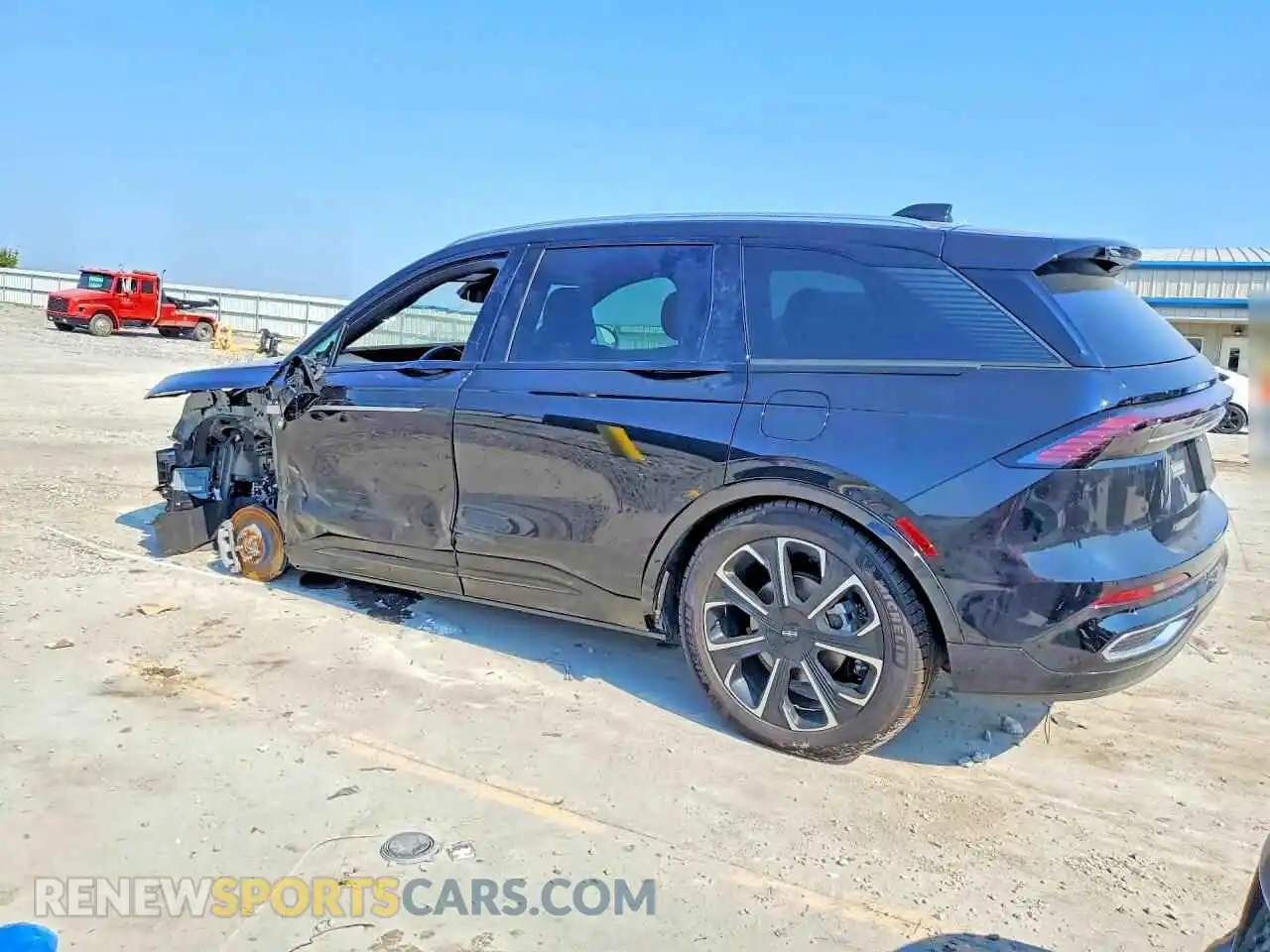 2 Photograph of a damaged car 5LMPJ8KA3TJ992142 LINCOLN NAUTILUS 2026