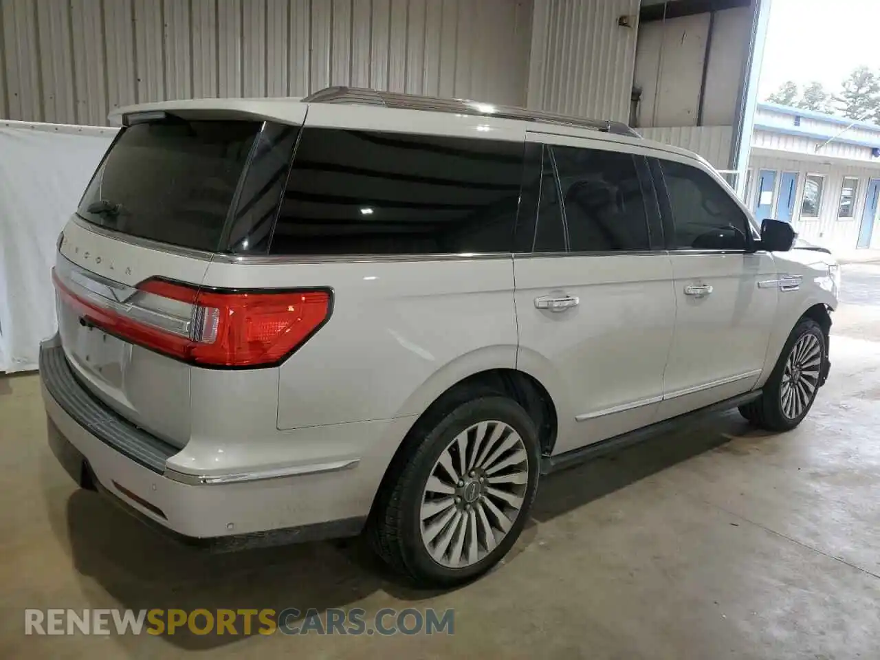 3 fotografías del automóvil dañado 5LMJJ2LT9KEL12626 LINCOLN NAVIGATOR 2019