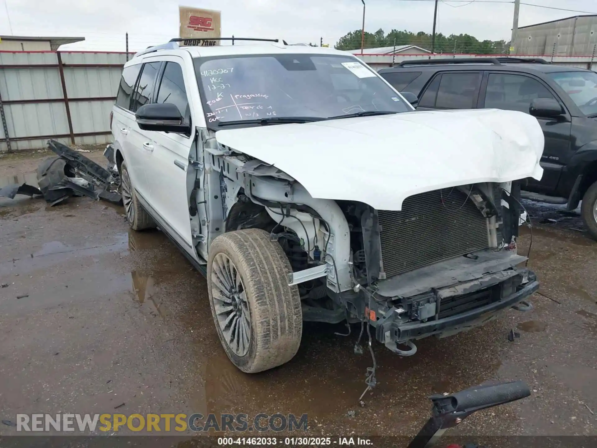 1 Photograph of a damaged car 5LMJJ2LT7LEL05241 LINCOLN NAVIGATOR 2020