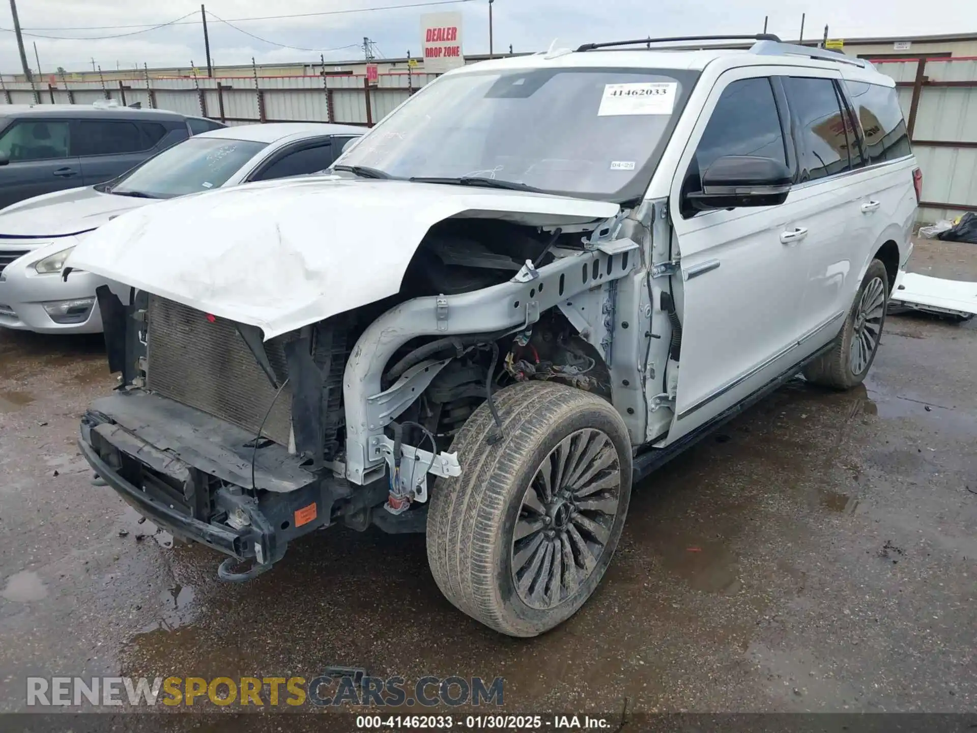 2 Photograph of a damaged car 5LMJJ2LT7LEL05241 LINCOLN NAVIGATOR 2020