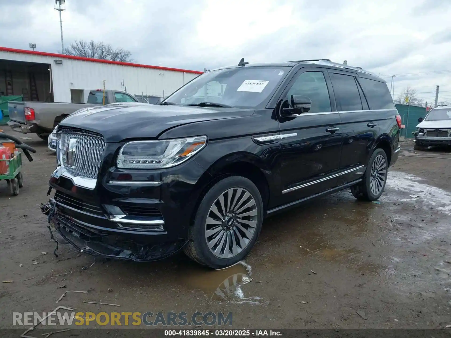 2 Photograph of a damaged car 5LMJJ2LT8LEL06284 LINCOLN NAVIGATOR 2020