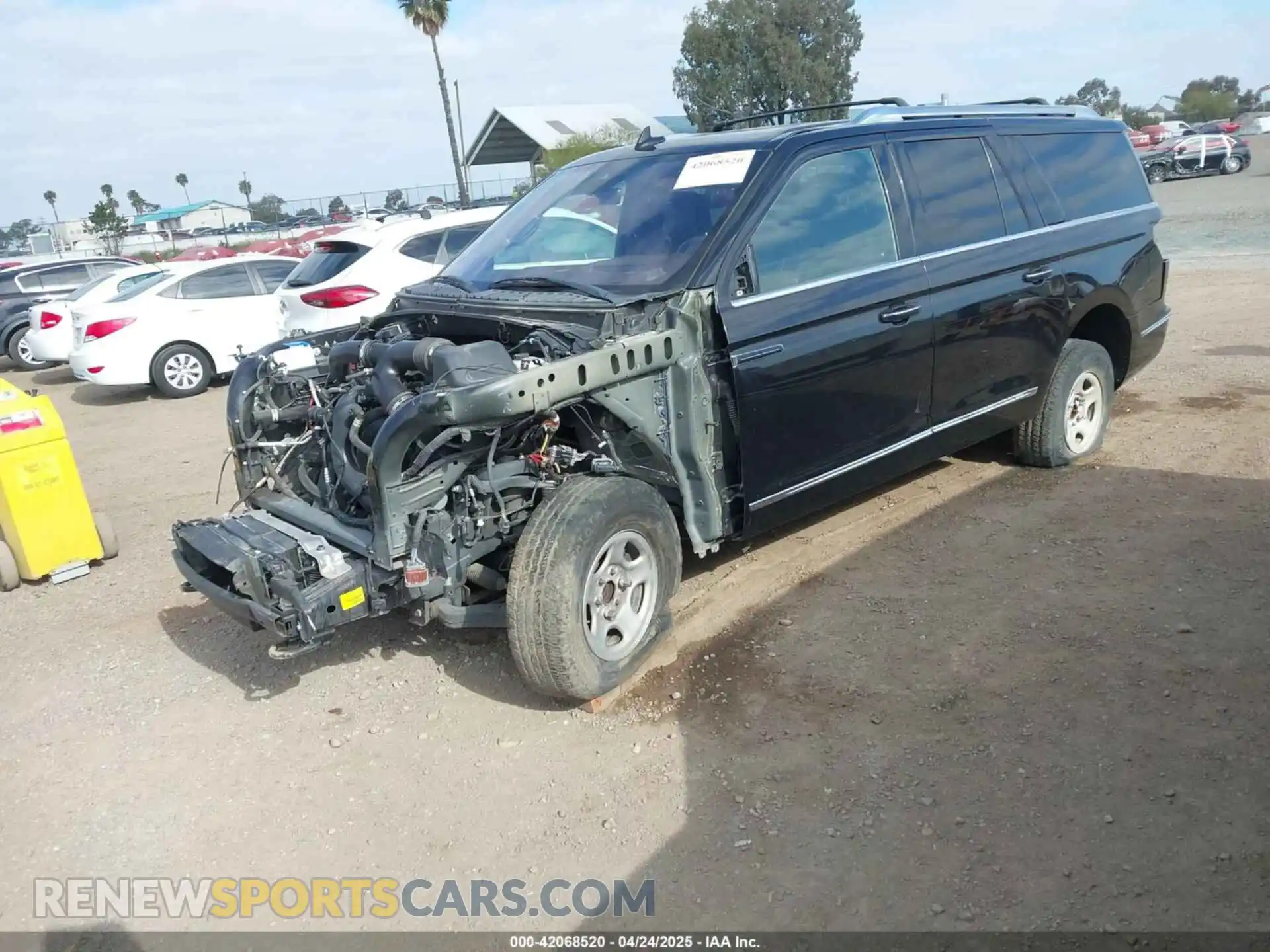 2 Photograph of a damaged car 5LMJJ3TT6LEL09528 LINCOLN NAVIGATOR 2020