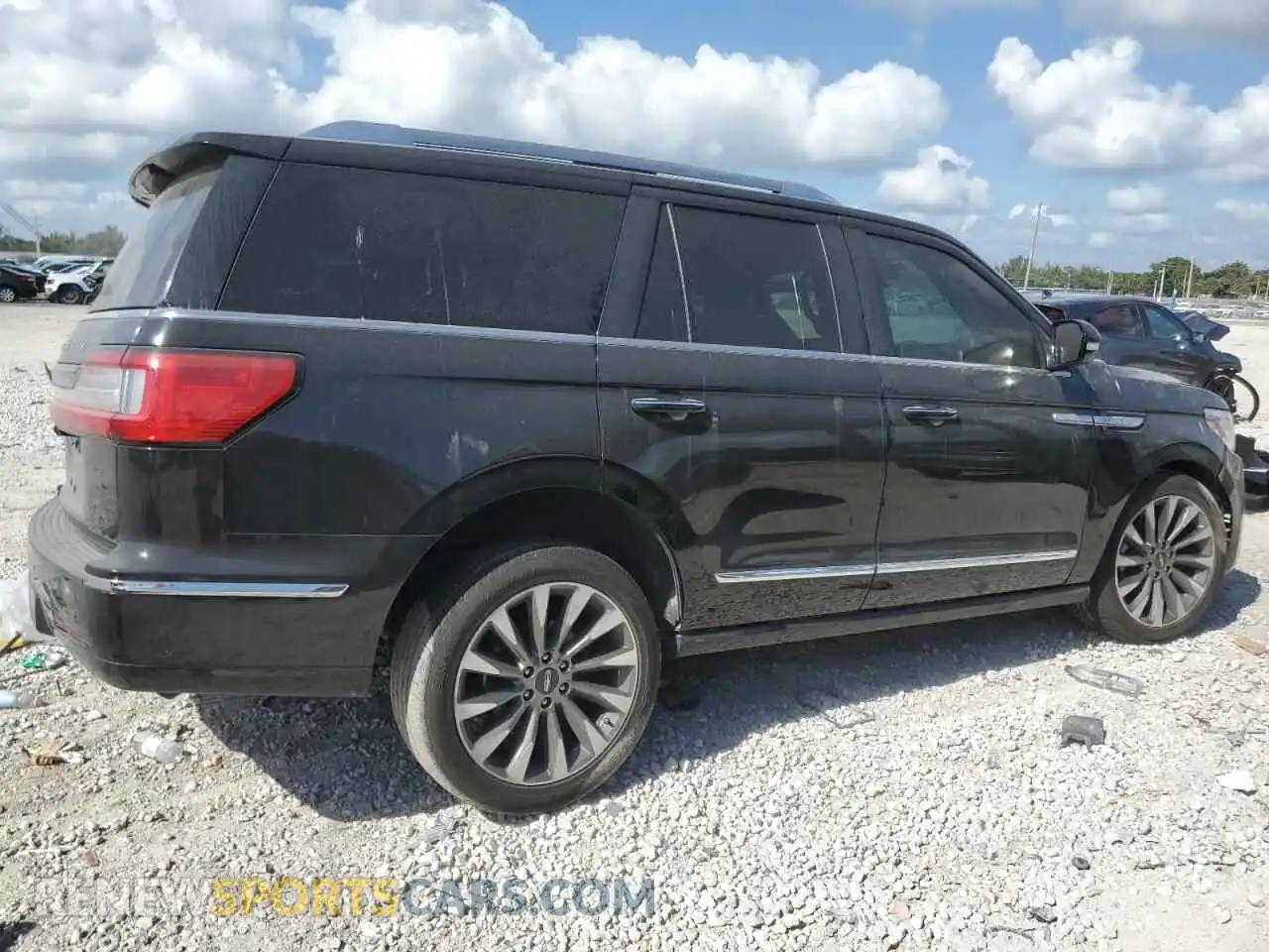 3 fotografías del automóvil dañado 5LMJJ2KT2MEL02847 LINCOLN NAVIGATOR 2021