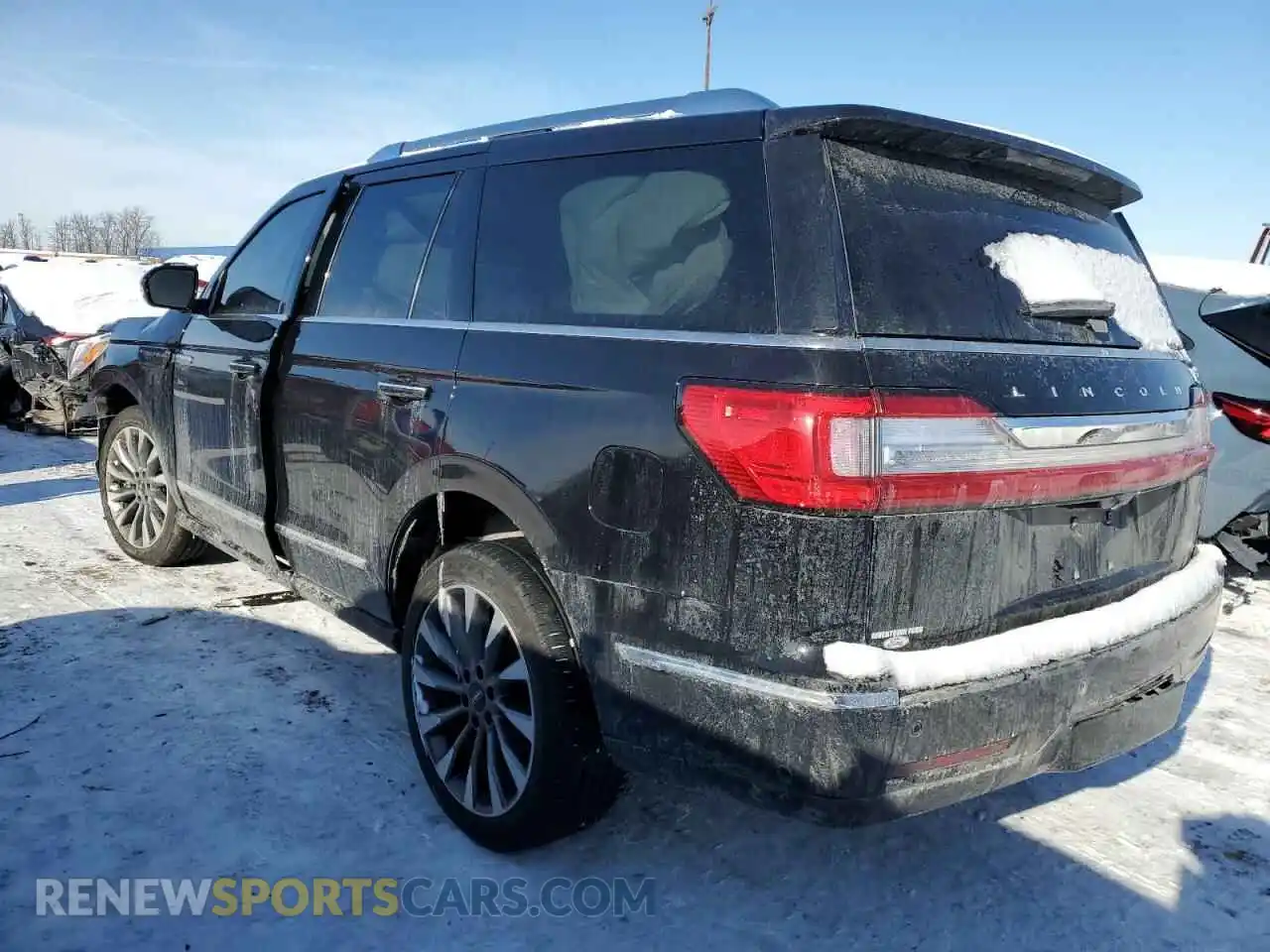 2 fotografías del automóvil dañado 5LMJJ2KT3MEL04879 LINCOLN NAVIGATOR 2021