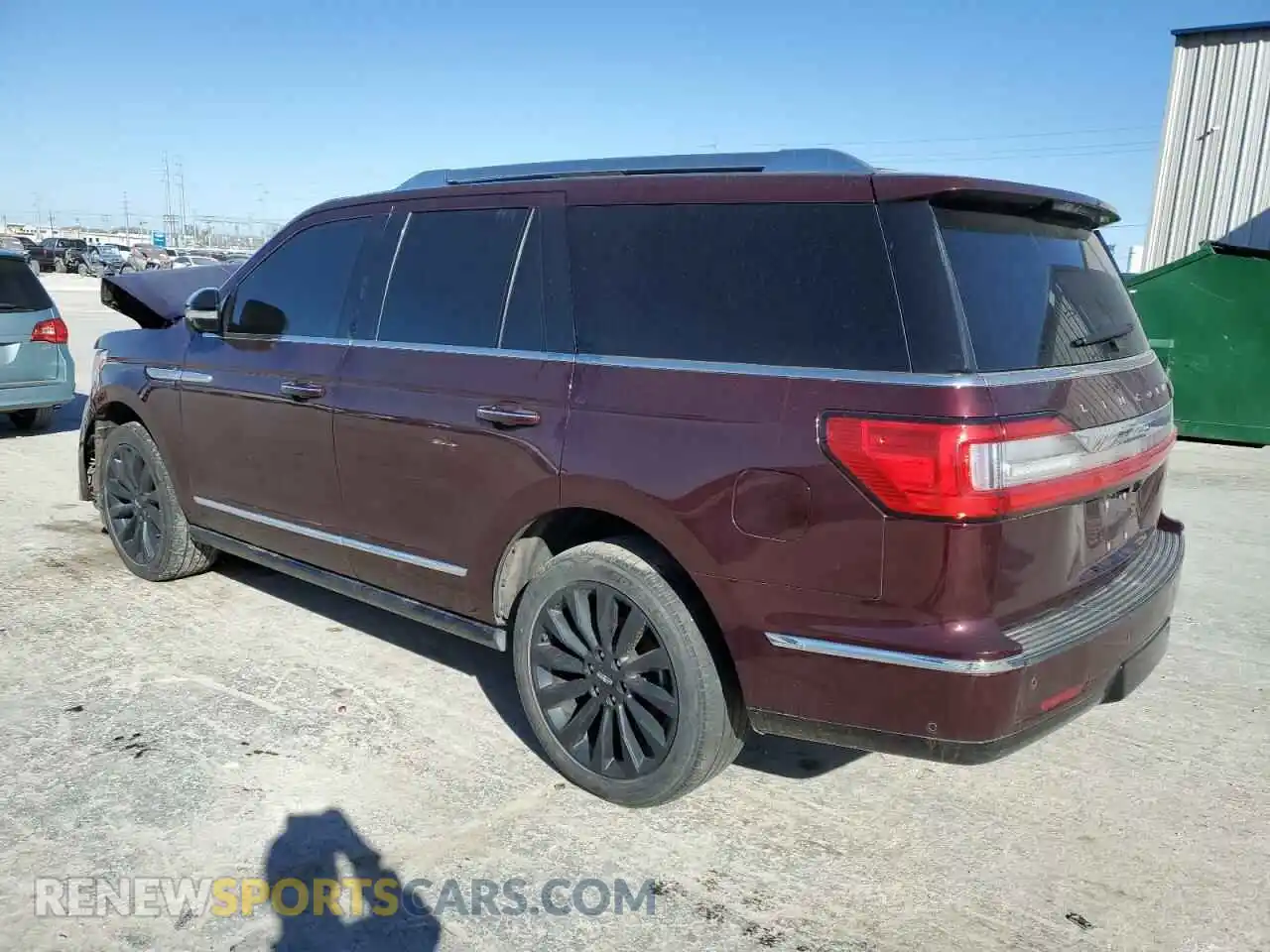 2 fotografías del automóvil dañado 5LMJJ2KT9MEL05535 LINCOLN NAVIGATOR 2021