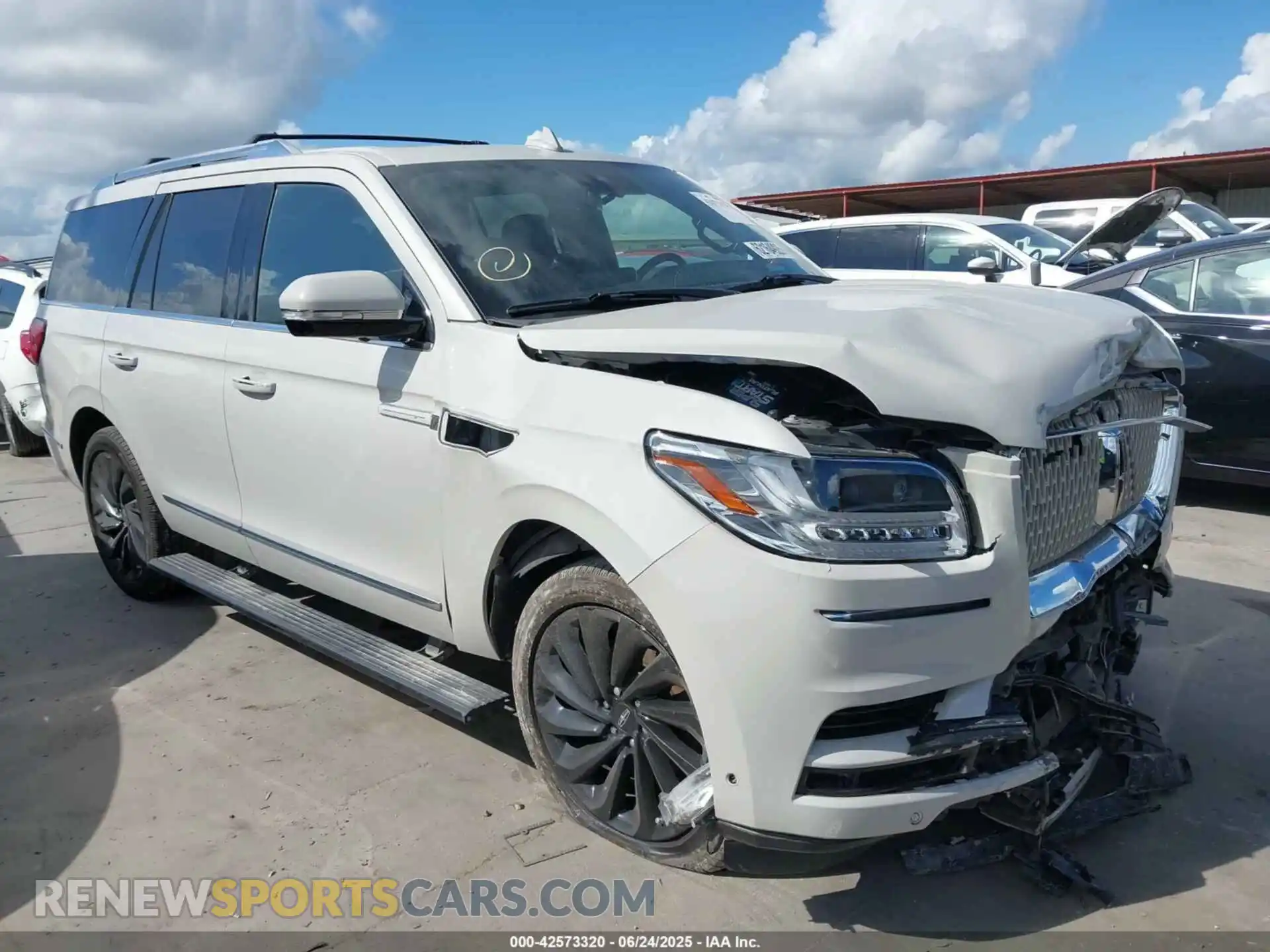 1 fotografías del automóvil dañado 5LMJJ2LT0MEL03302 LINCOLN NAVIGATOR 2021