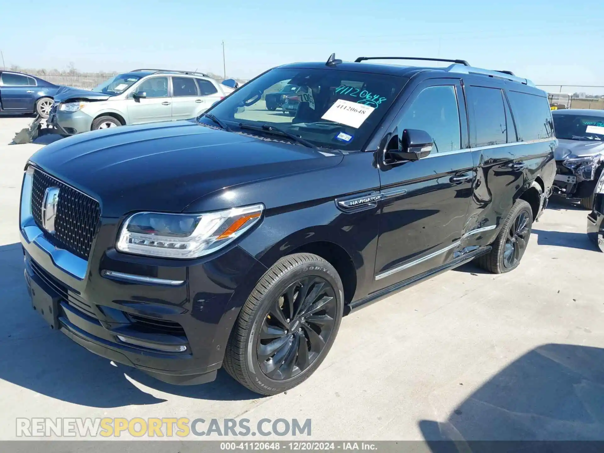 2 fotografías del automóvil dañado 5LMJJ2LT0MEL12033 LINCOLN NAVIGATOR 2021