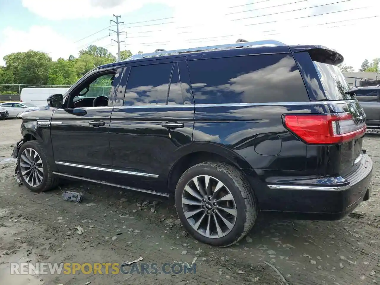 2 fotografías del automóvil dañado 5LMJJ2LT1MEL04538 LINCOLN NAVIGATOR 2021