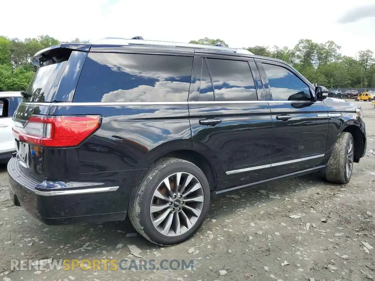 3 fotografías del automóvil dañado 5LMJJ2LT1MEL04538 LINCOLN NAVIGATOR 2021