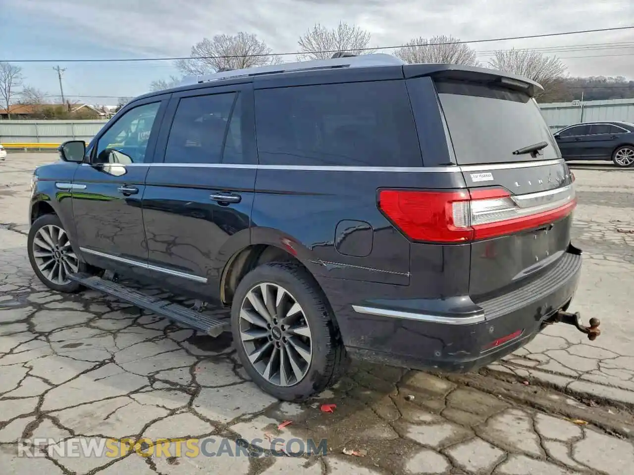 2 fotografías del automóvil dañado 5LMJJ2LT4MEL00337 LINCOLN NAVIGATOR 2021