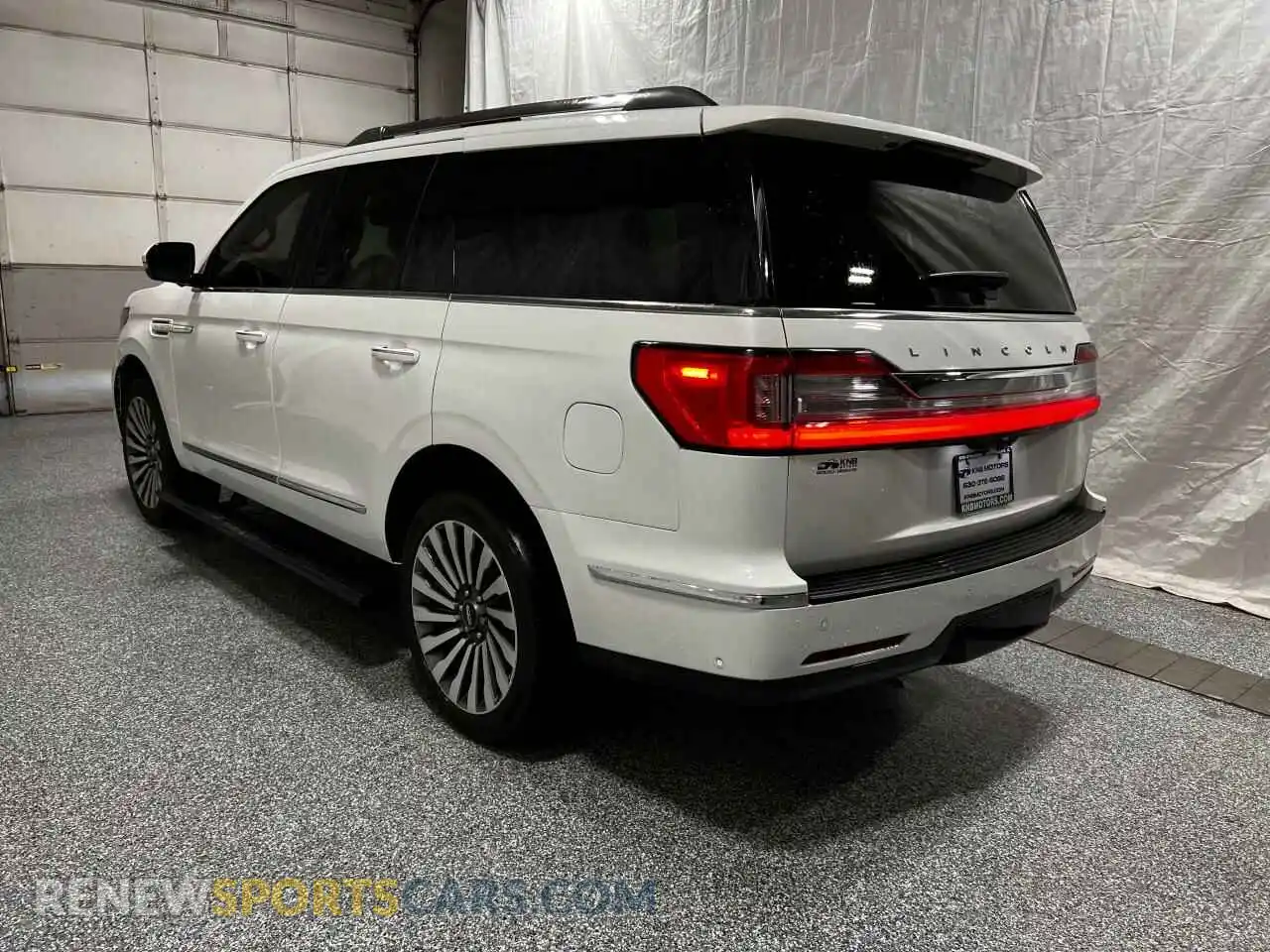 3 fotografías del automóvil dañado 5LMJJ2LT4MEL11001 LINCOLN NAVIGATOR 2021